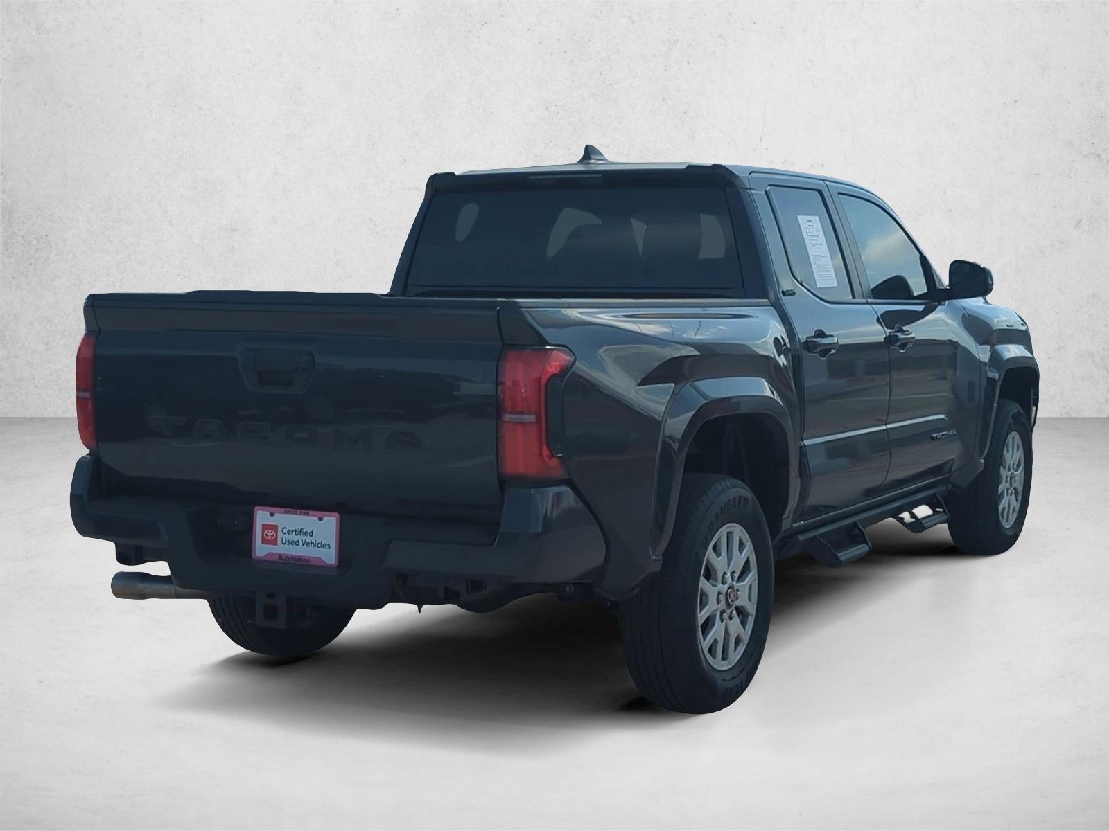 2025 Toyota Tacoma SR5 - Photo 5