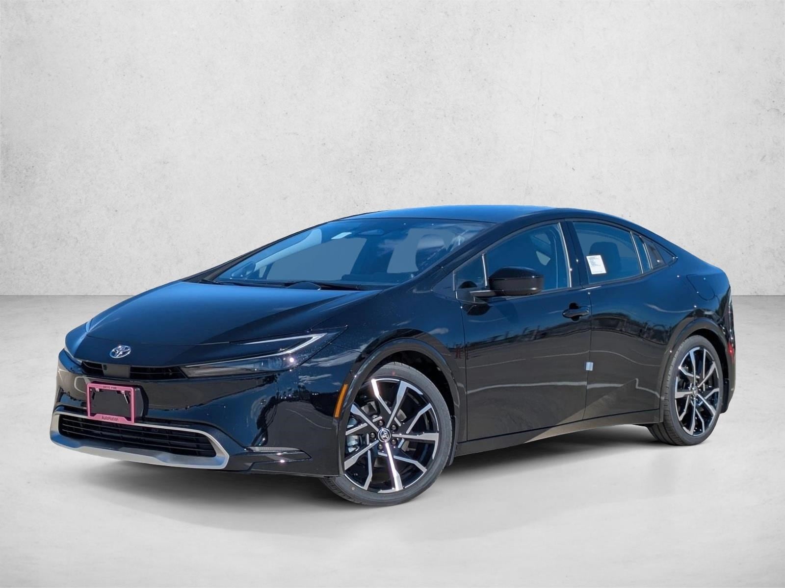 2026 Toyota Prius XSE Premium's photo