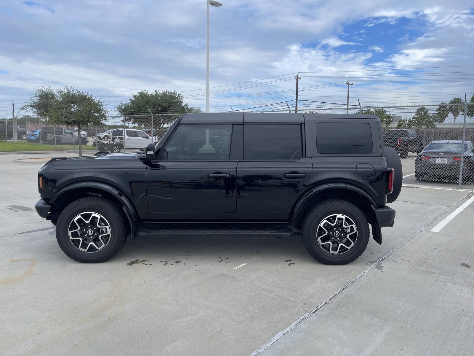 Used 2023 Ford Bronco 4-Door Outer Banks with VIN 1FMEE5BP1PLB83170 for sale in Corpus Christi, TX