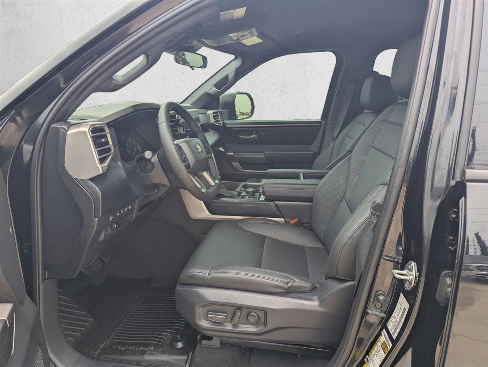 2025 Toyota Tundra SR5 - Photo 14