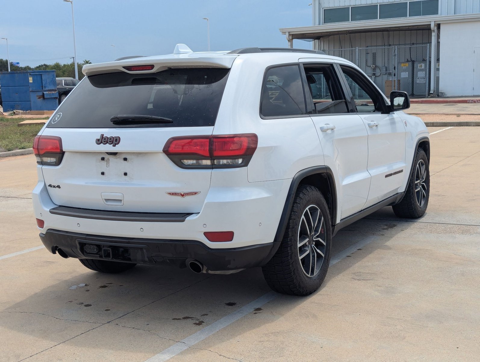 2020 Jeep Grand Cherokee Trailhawk photo 2