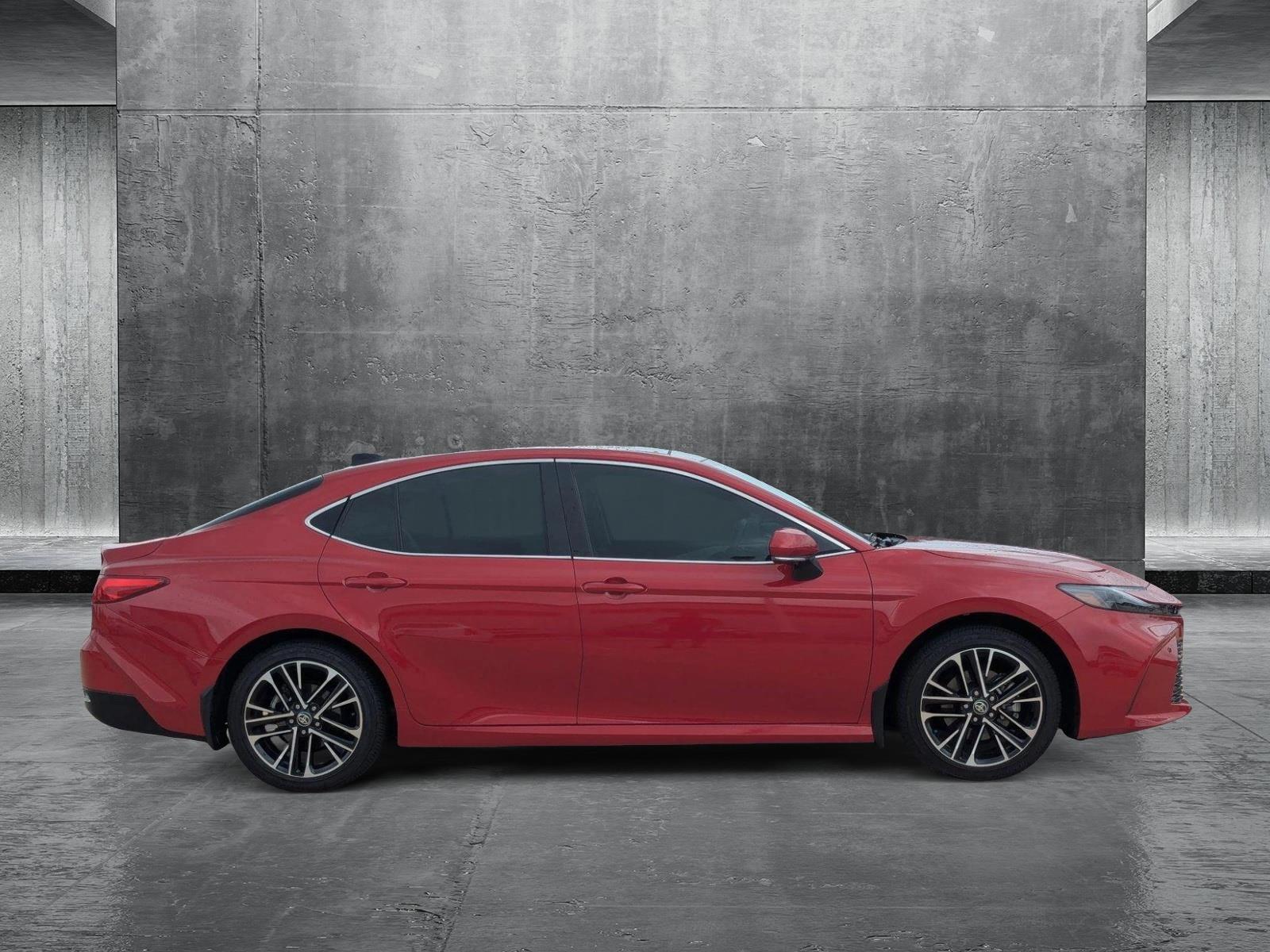 2025 Toyota Camry XLE photo 4