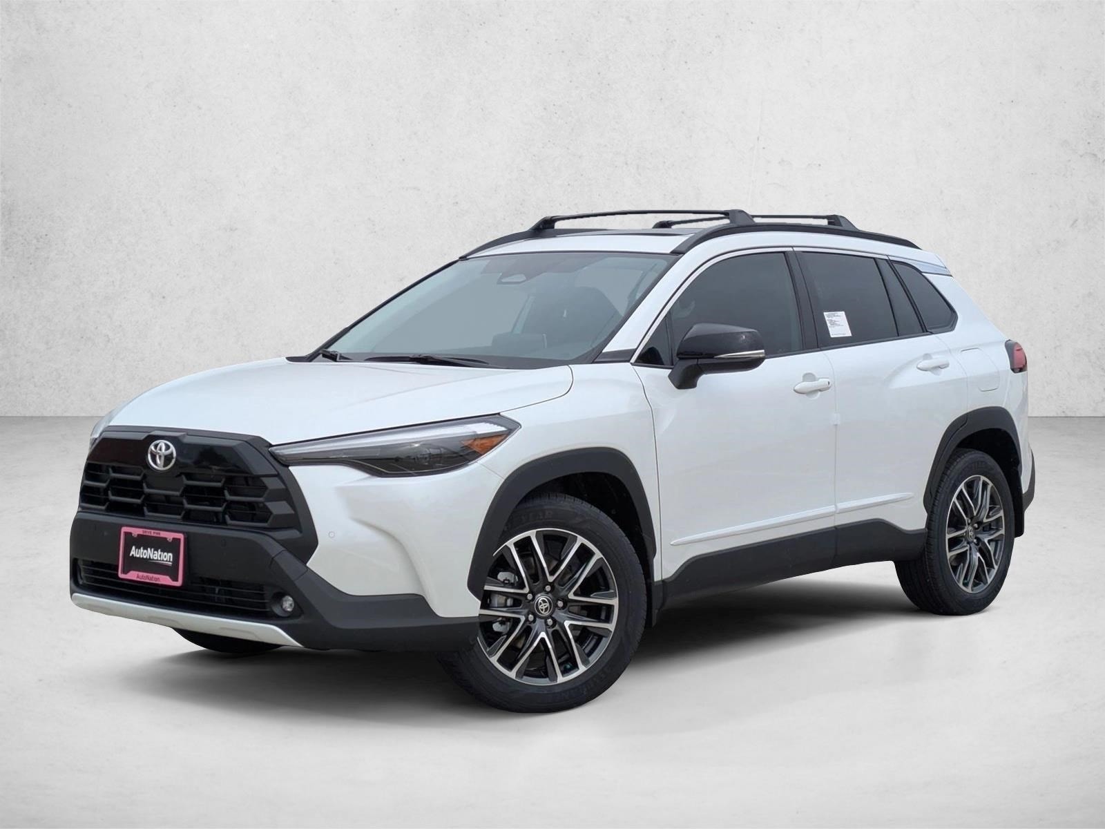 2026 Toyota Corolla Cross XLE's photo