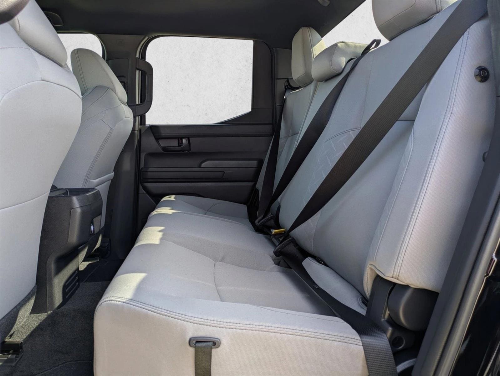 2025 Toyota Tacoma SR5 - Photo 19