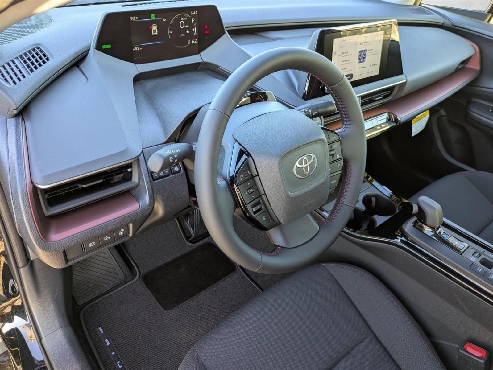 2026 Toyota Prius Plug-in Hybrid SE - Photo 24