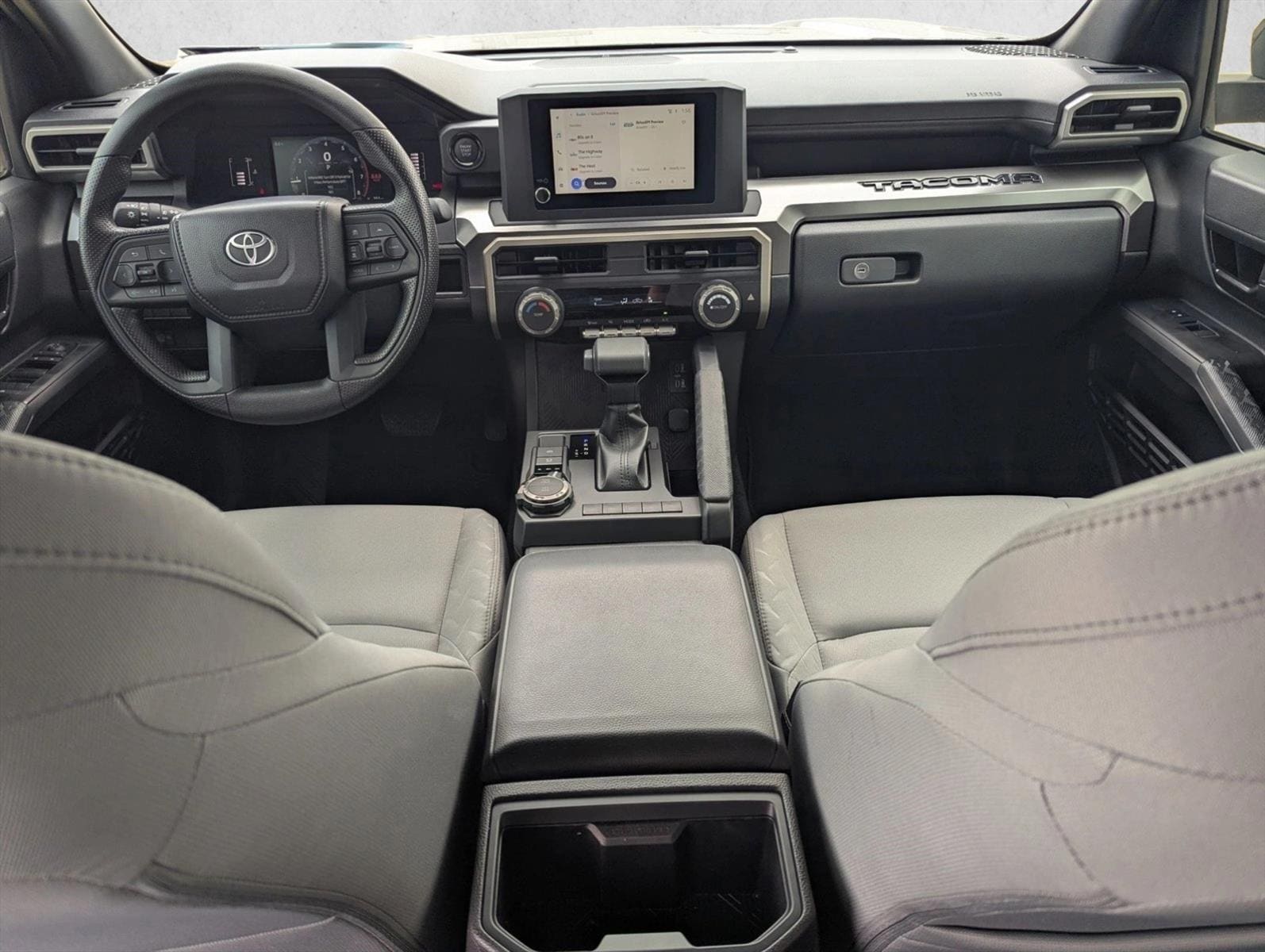 2025 Toyota Tacoma SR5 - Photo 15