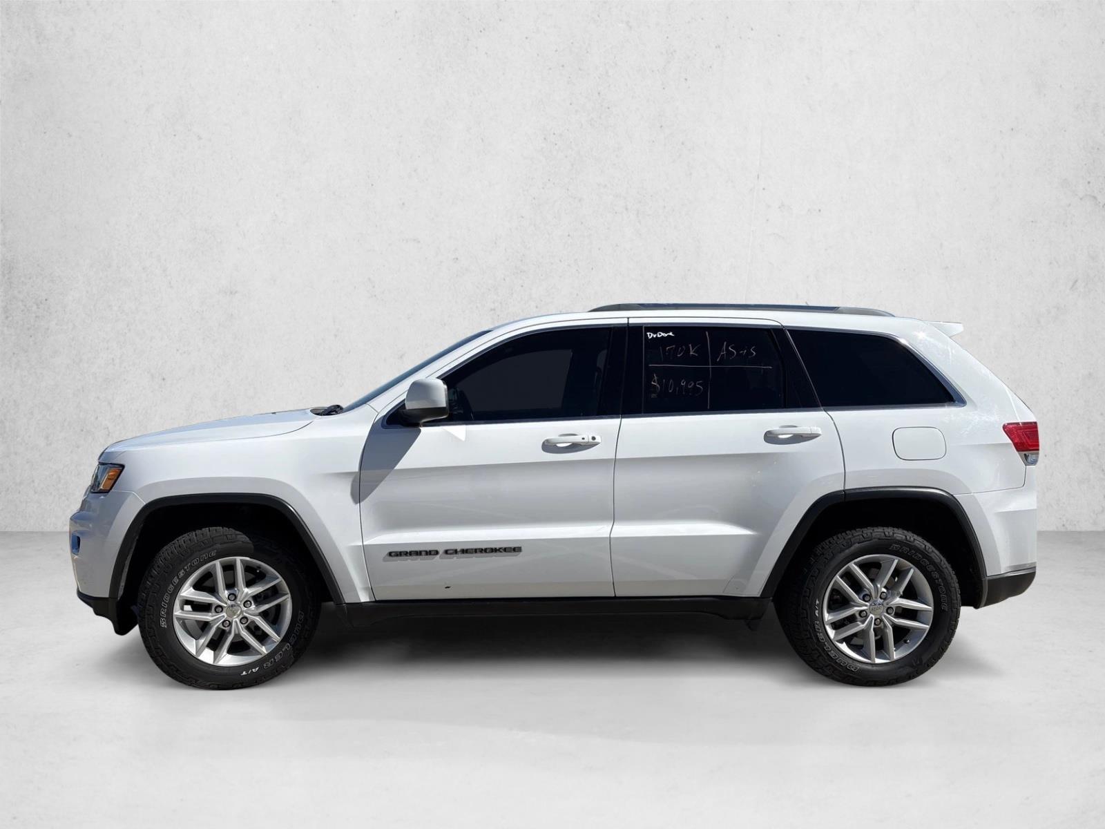 2018 Jeep Grand Cherokee Laredo photo 2