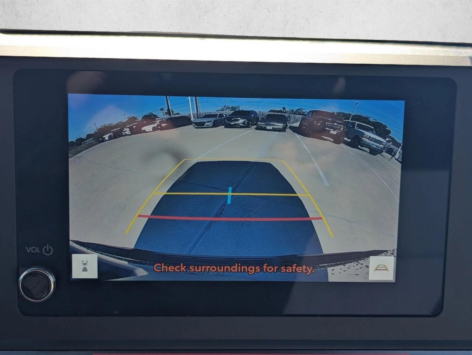2025 Toyota Tacoma SR5 - Photo 14