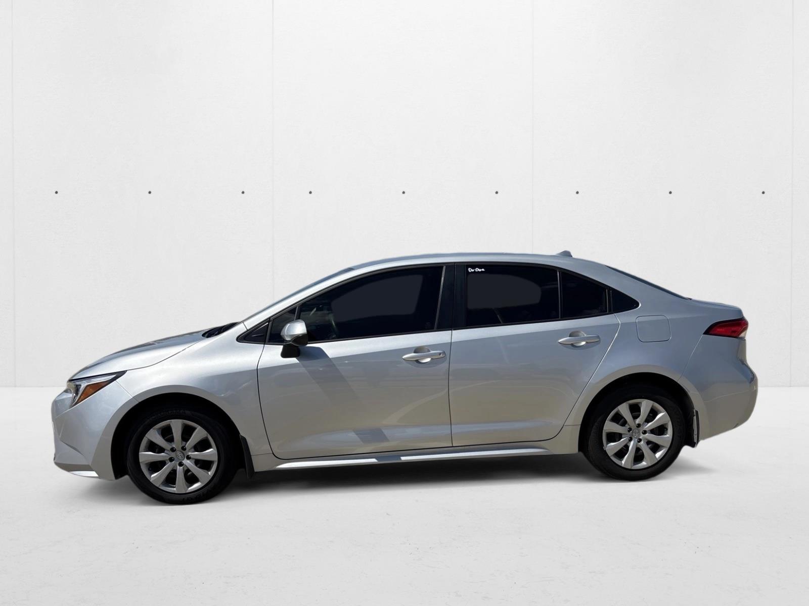 2025 Toyota Corolla Hybrid LE photo 2
