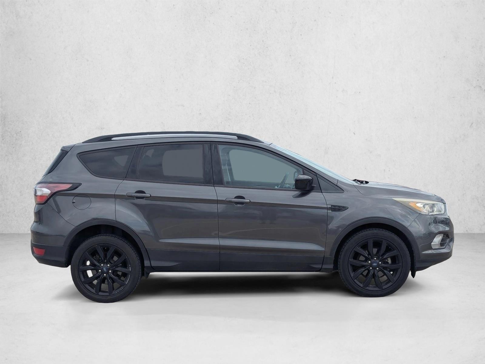2018 Ford Escape SE photo 4