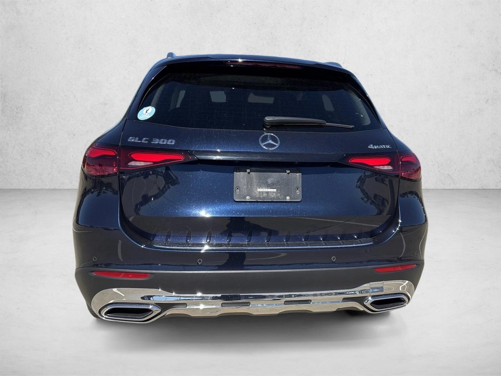 2023 Mercedes Benz GLC 300 4MATIC photo 4