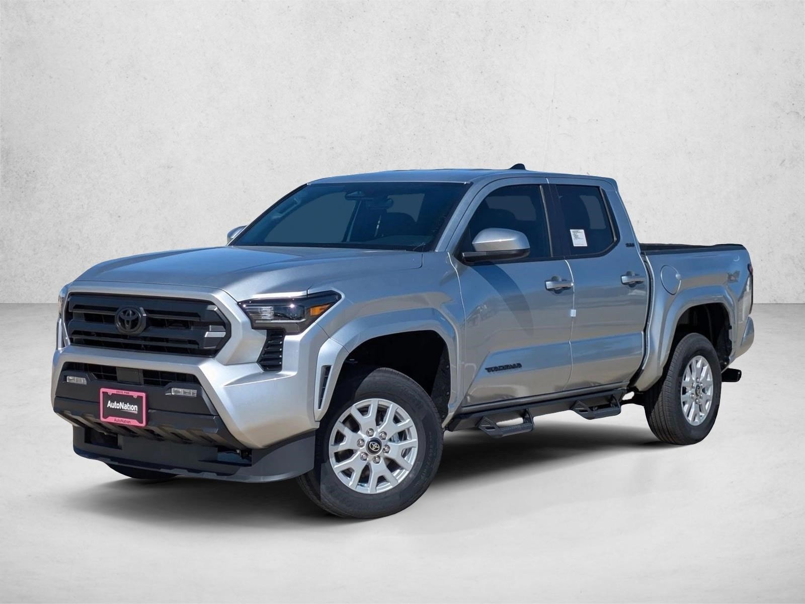 2025 Toyota Tacoma SR5's photo