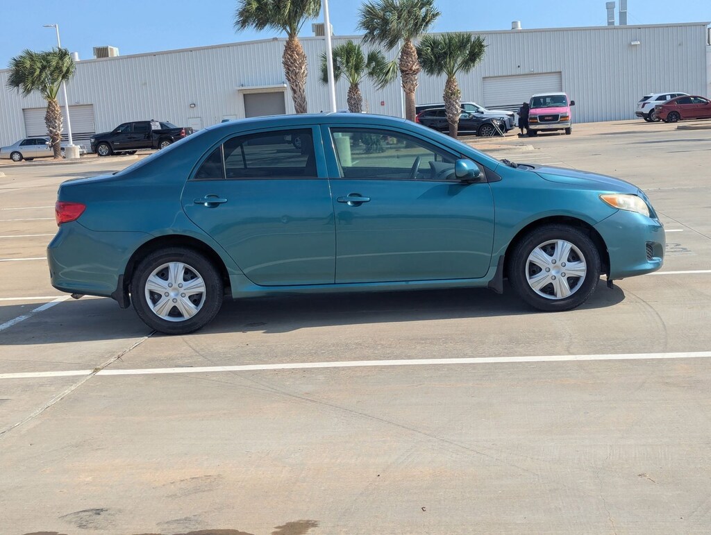 Used 2010 Toyota Corolla LE Sedan