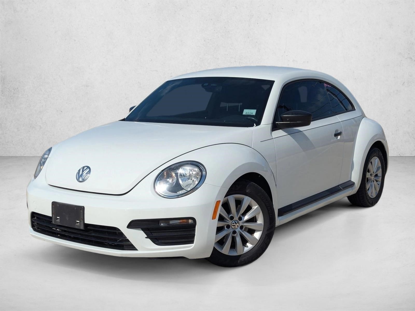 2017 Volkswagen Beetle S's photo
