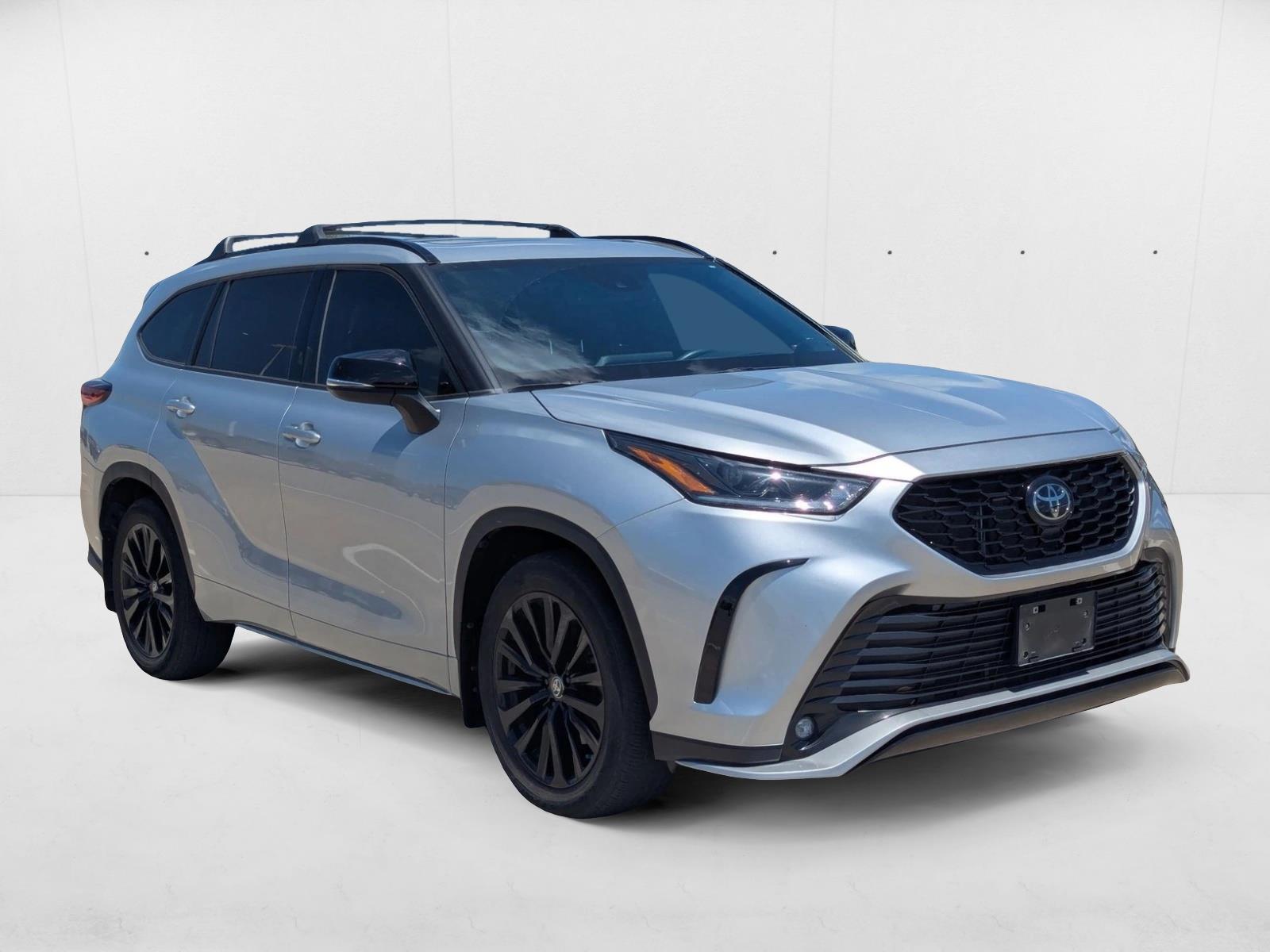 2023 Toyota Highlander XSE photo 3