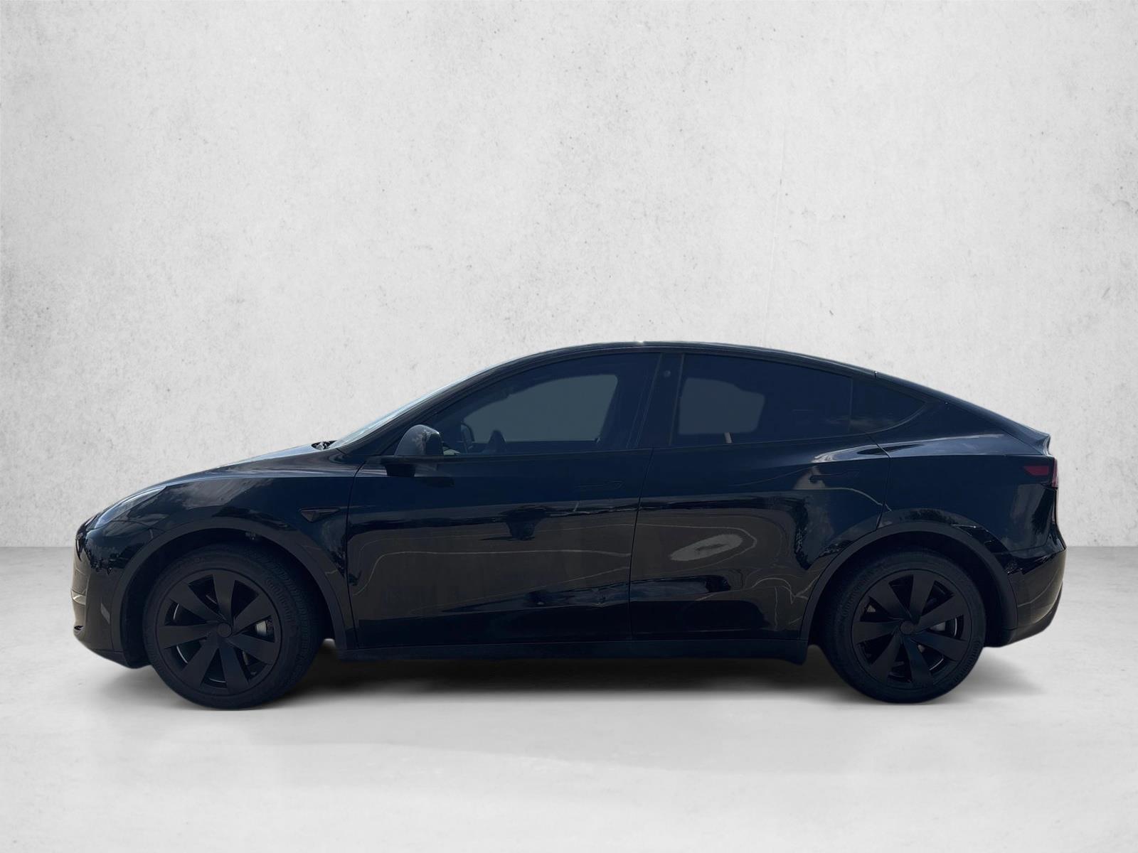 2022 Tesla Model Y Long Range photo 2