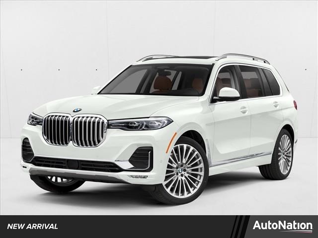 2021 BMW X7 M50i's photo