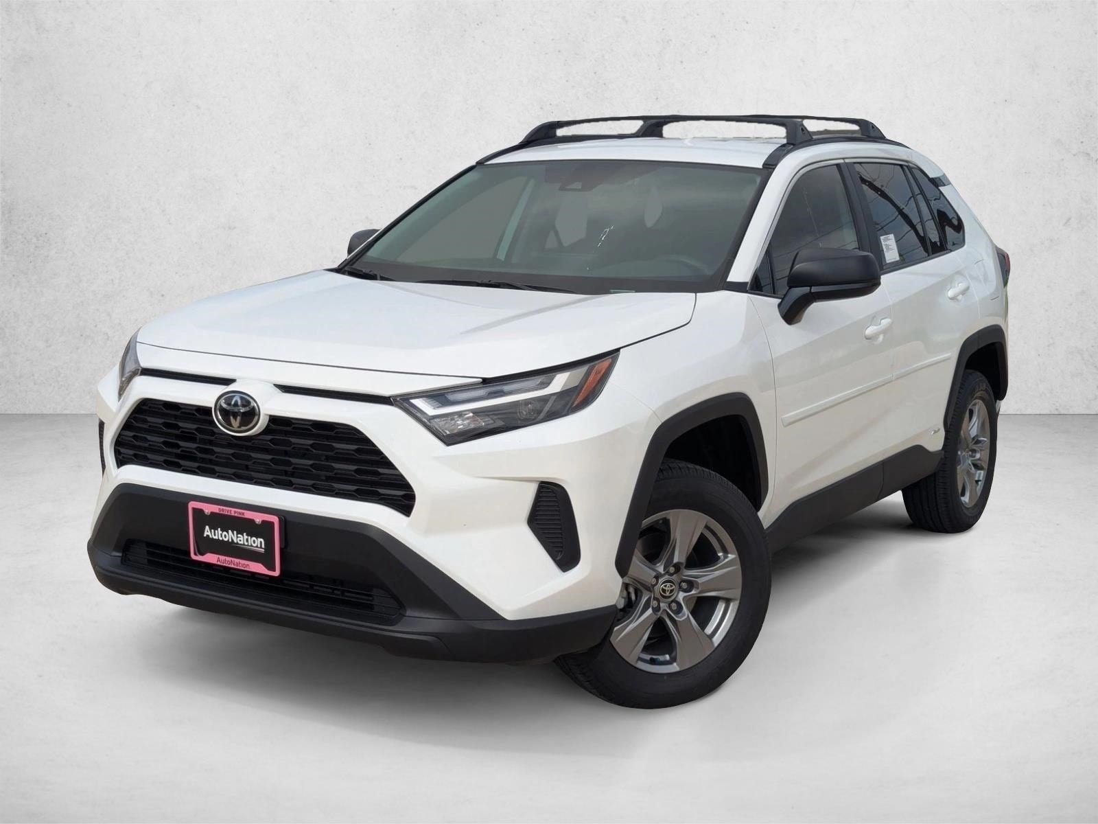 2025 Toyota RAV4 LE's photo
