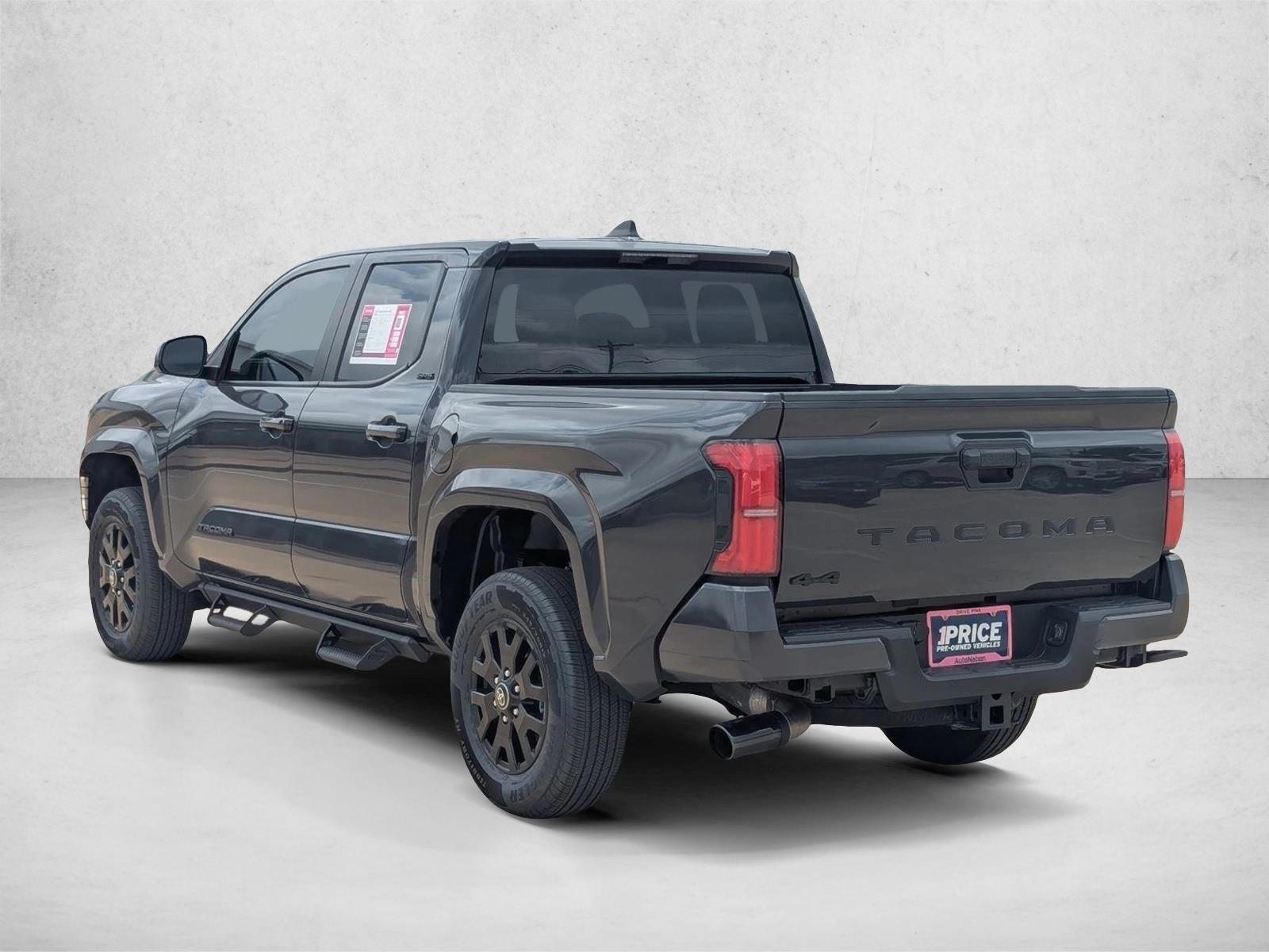 2025 Toyota Tacoma SR5 - Photo 7