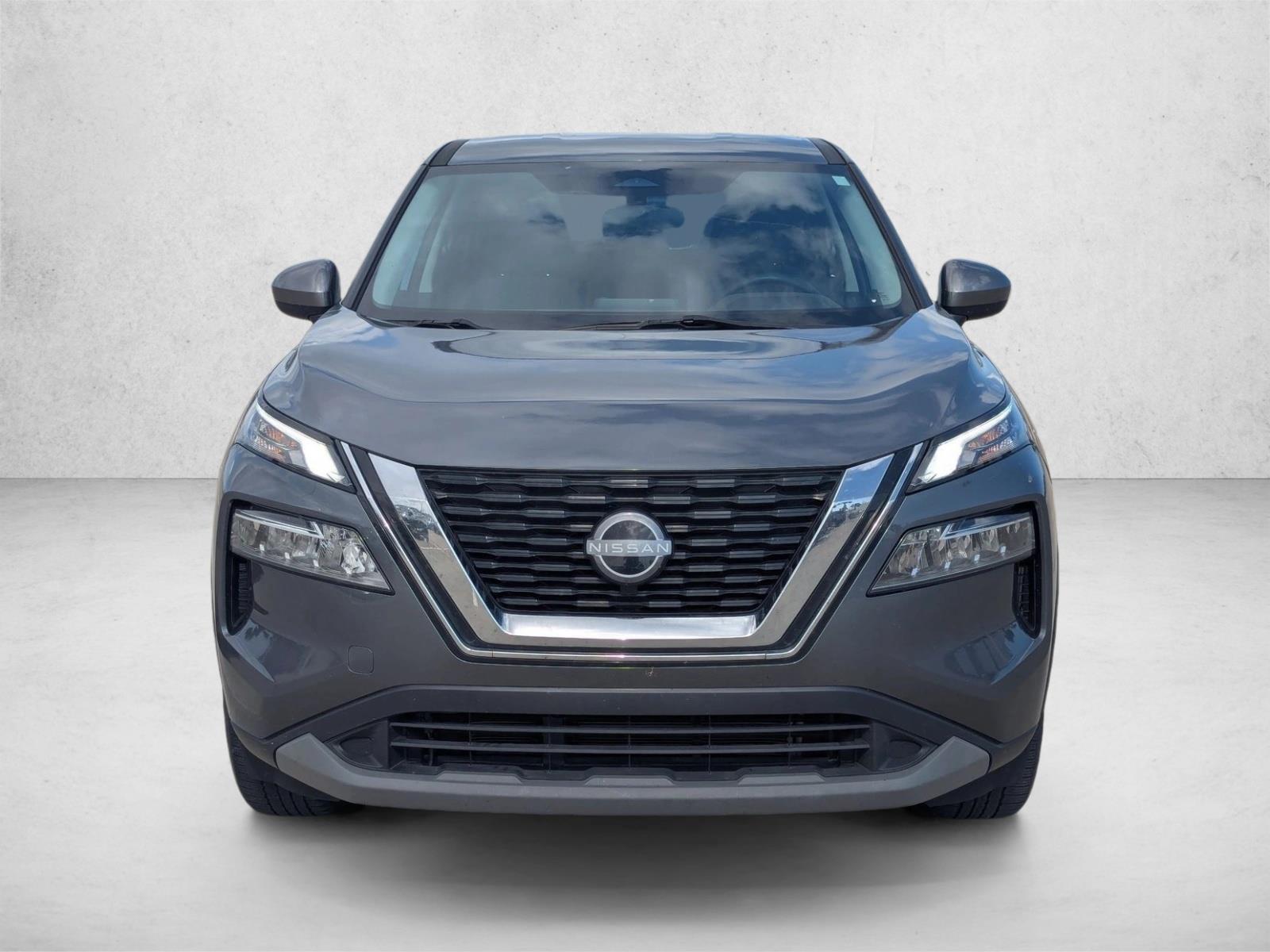 2023 Nissan Rogue SV photo 2