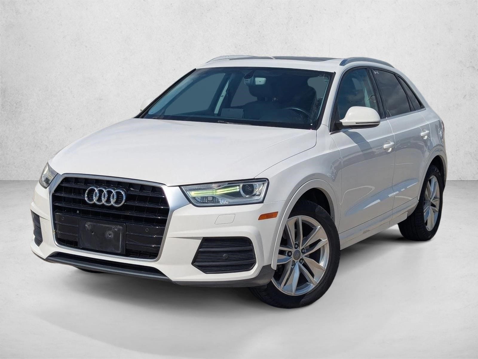 2016 Audi Q3 Premium Plus