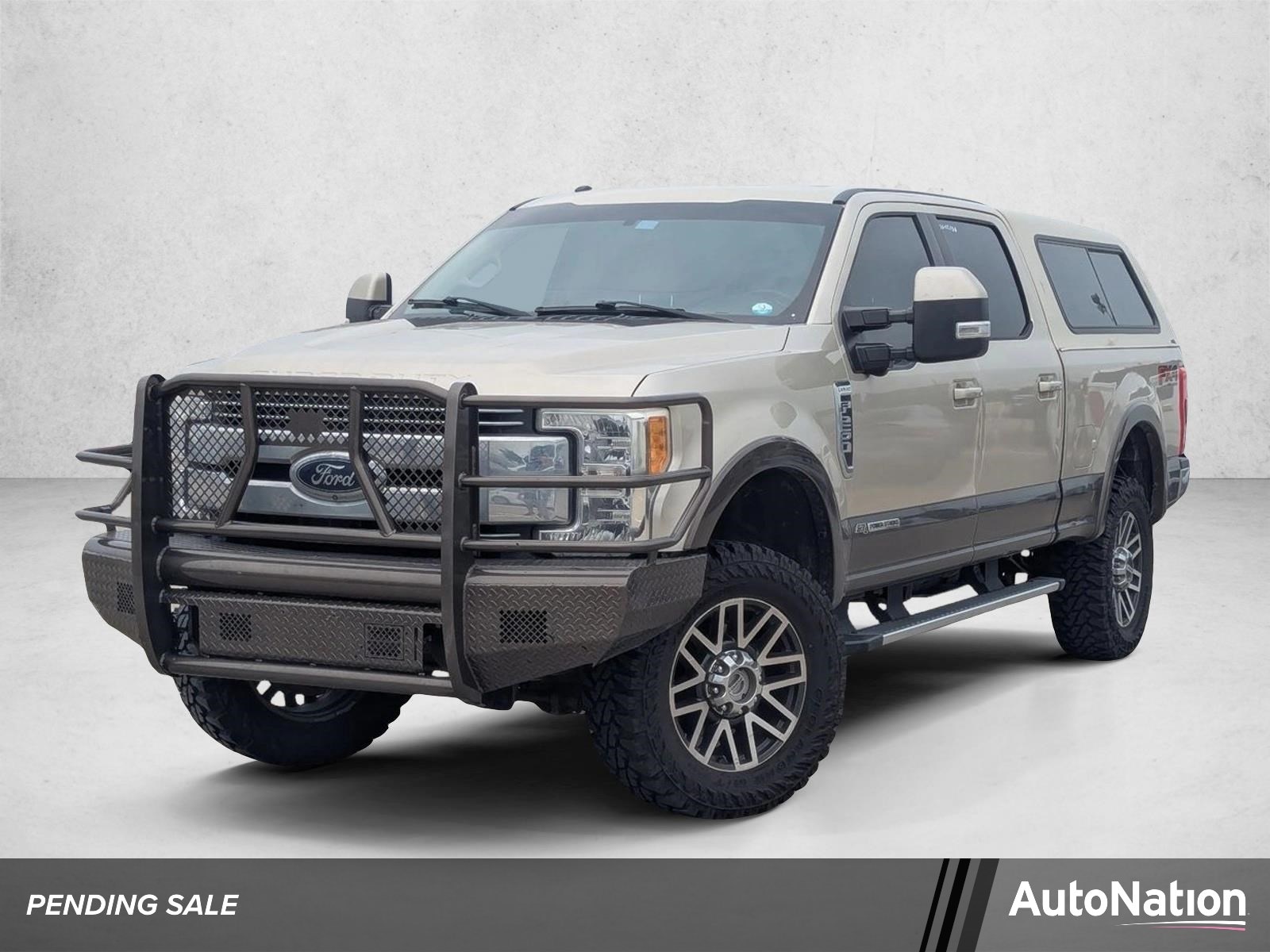 2017 Ford F-250 Lariat 4x4 Crew Cab 8' Box's photo