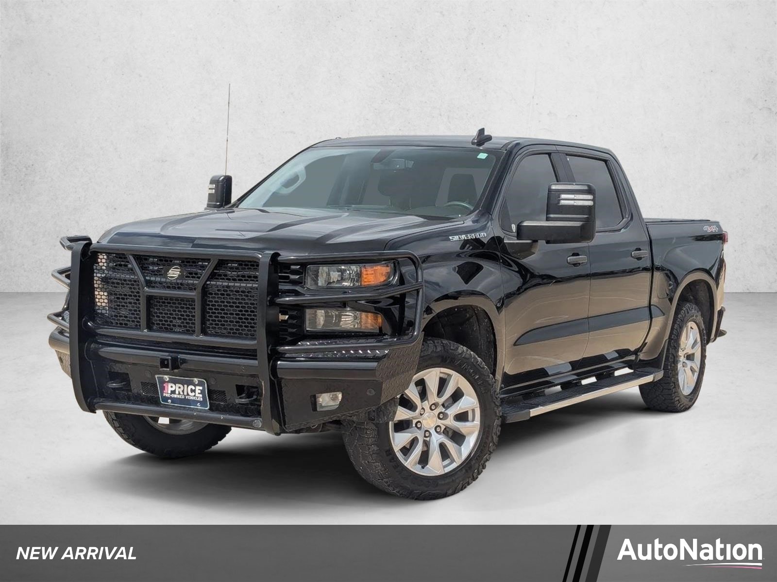 2019 Chevrolet Silverado 1500 Custom 4X4 Crew Cab Short Box's photo