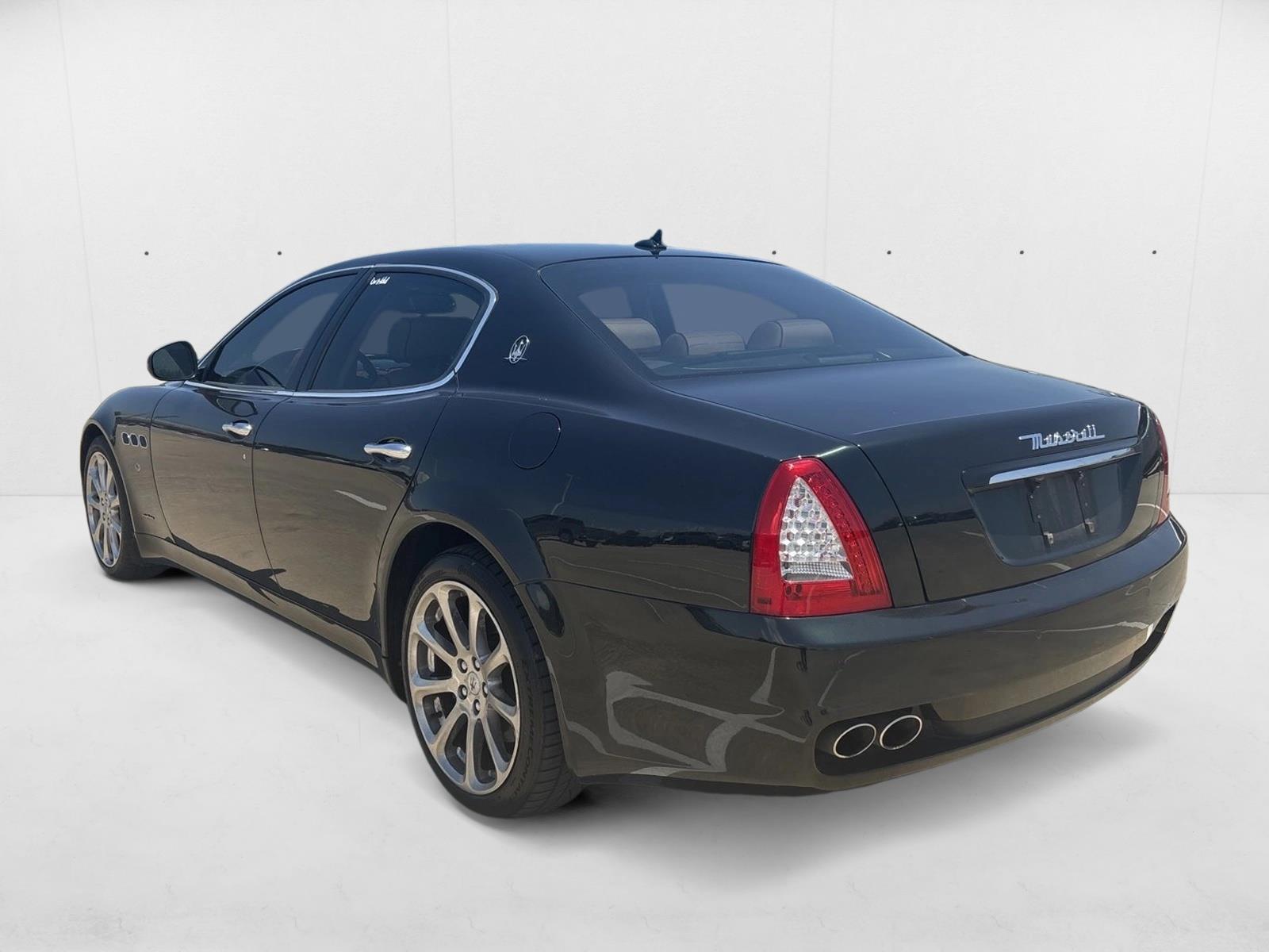 2009 Maserati Quattroporte Base photo 3
