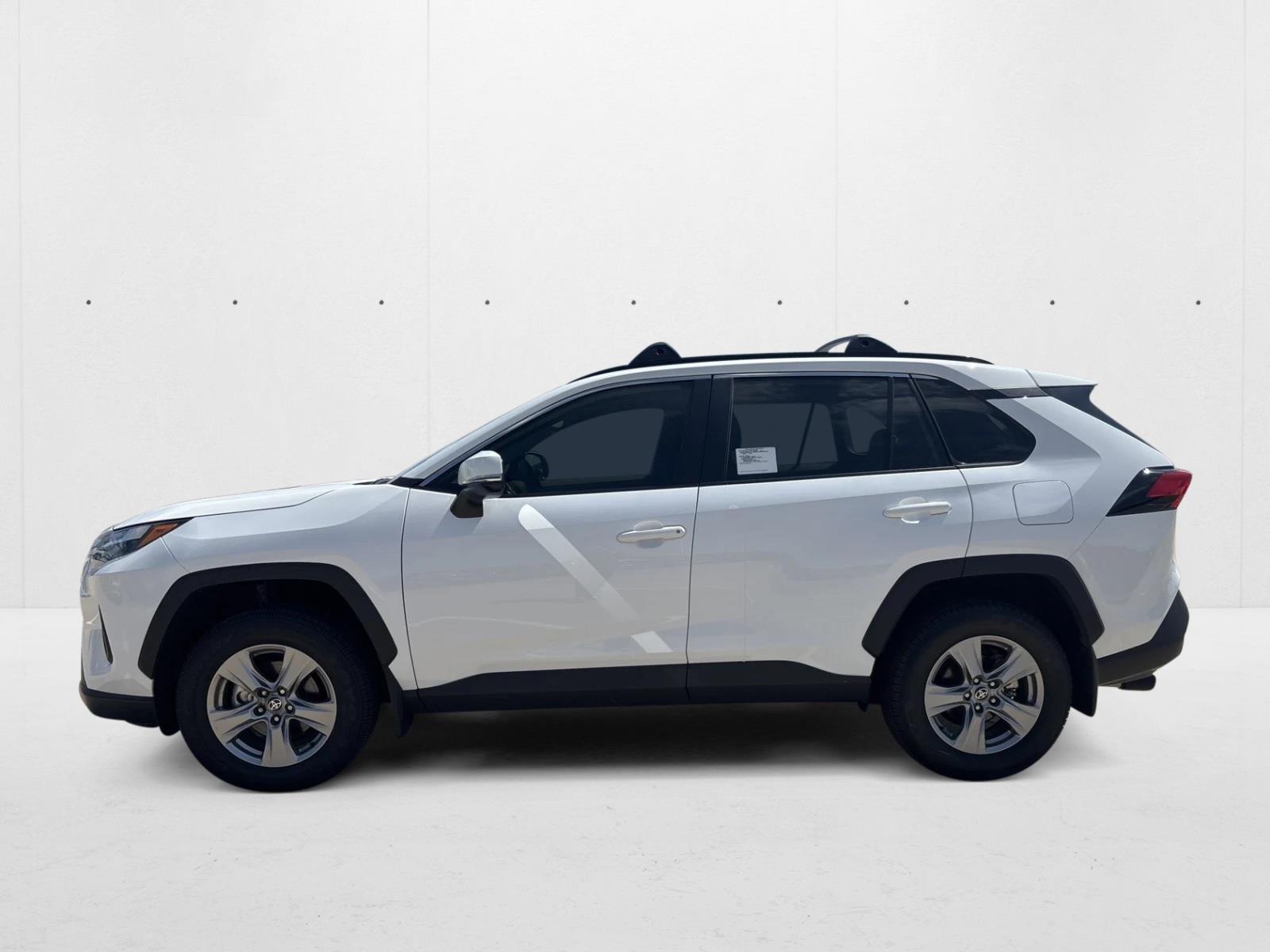 2025 Toyota RAV4 XLE photo 2