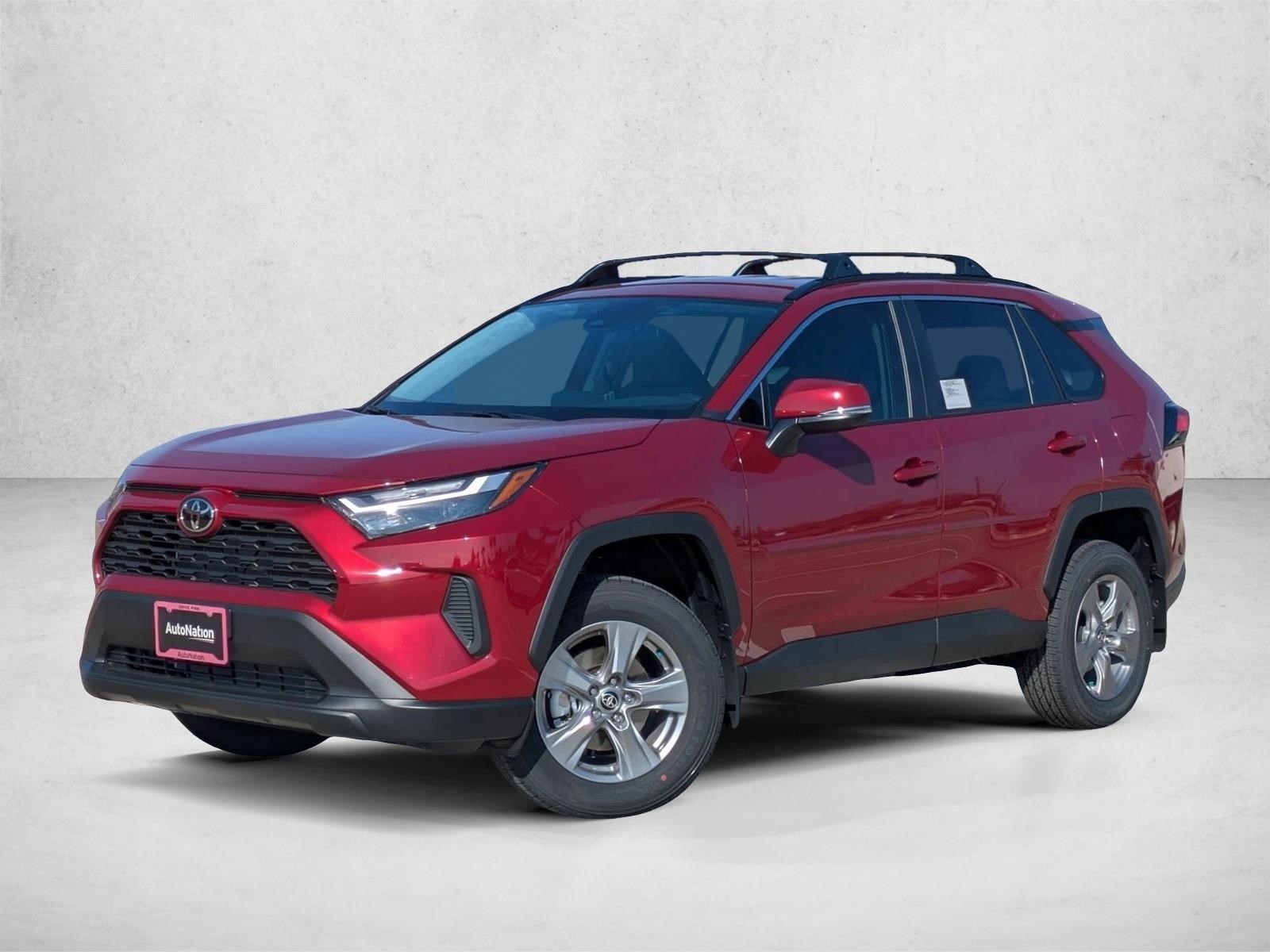 2025 Toyota RAV4 XLE's photo