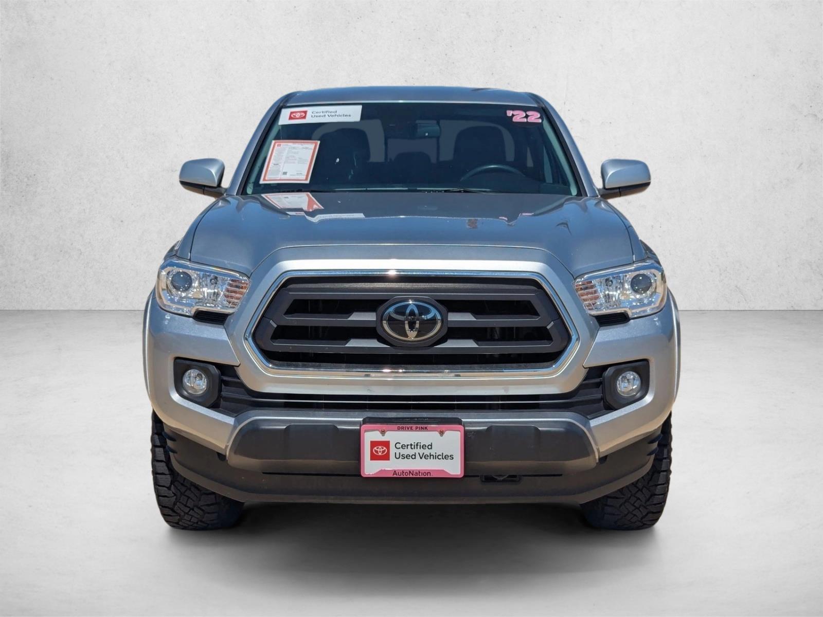 2022 Toyota Tacoma SR5 V6 photo 2