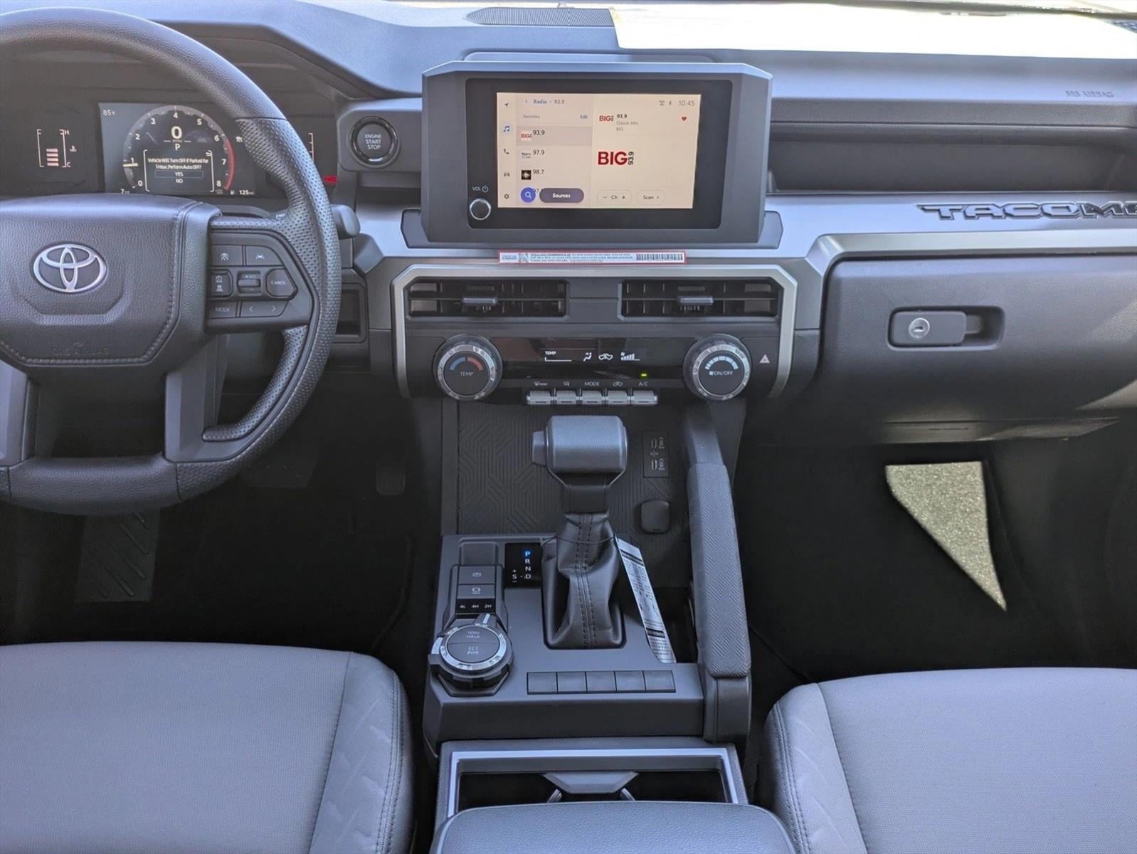 2025 Toyota Tacoma SR5 - Photo 15
