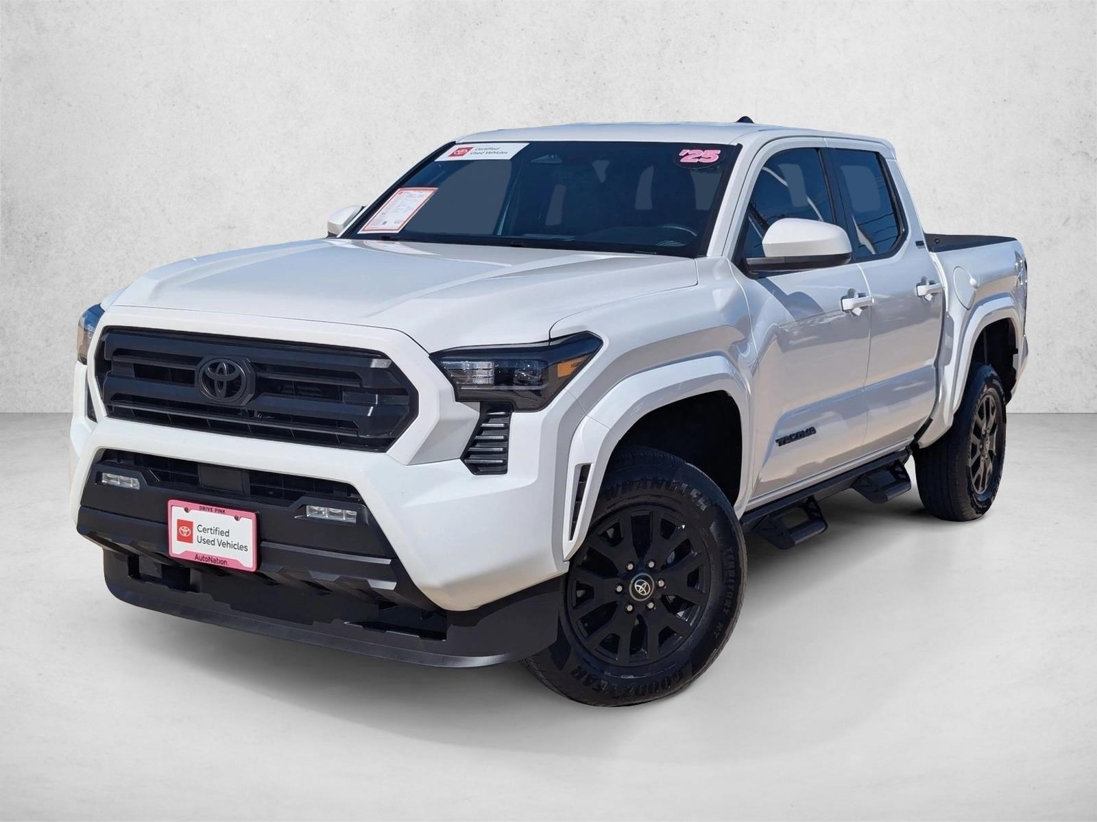 2025 Toyota Tacoma SR5's photo
