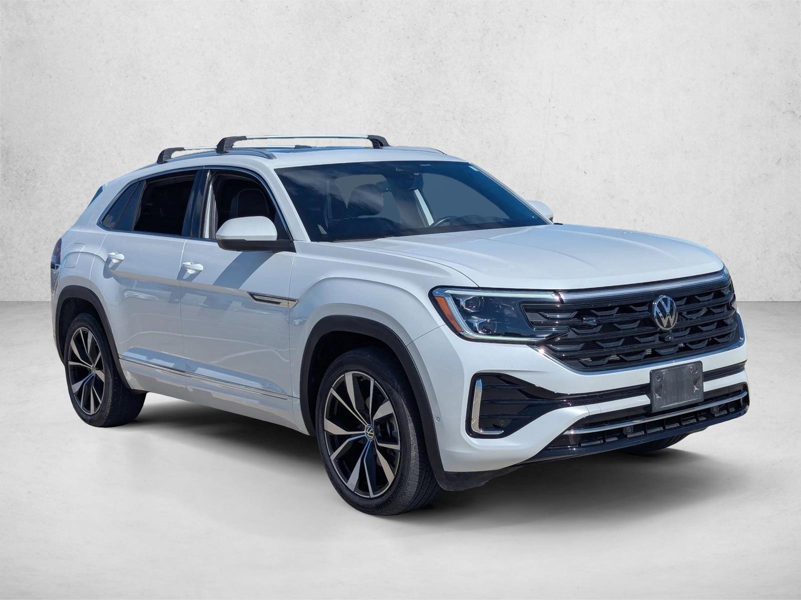 2024 Volkswagen Atlas Cross Sport SEL Premium R-Line photo 3