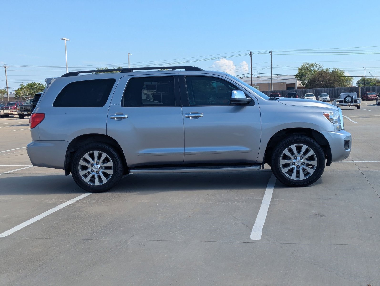 2010 Toyota Sequoia Limited photo 4