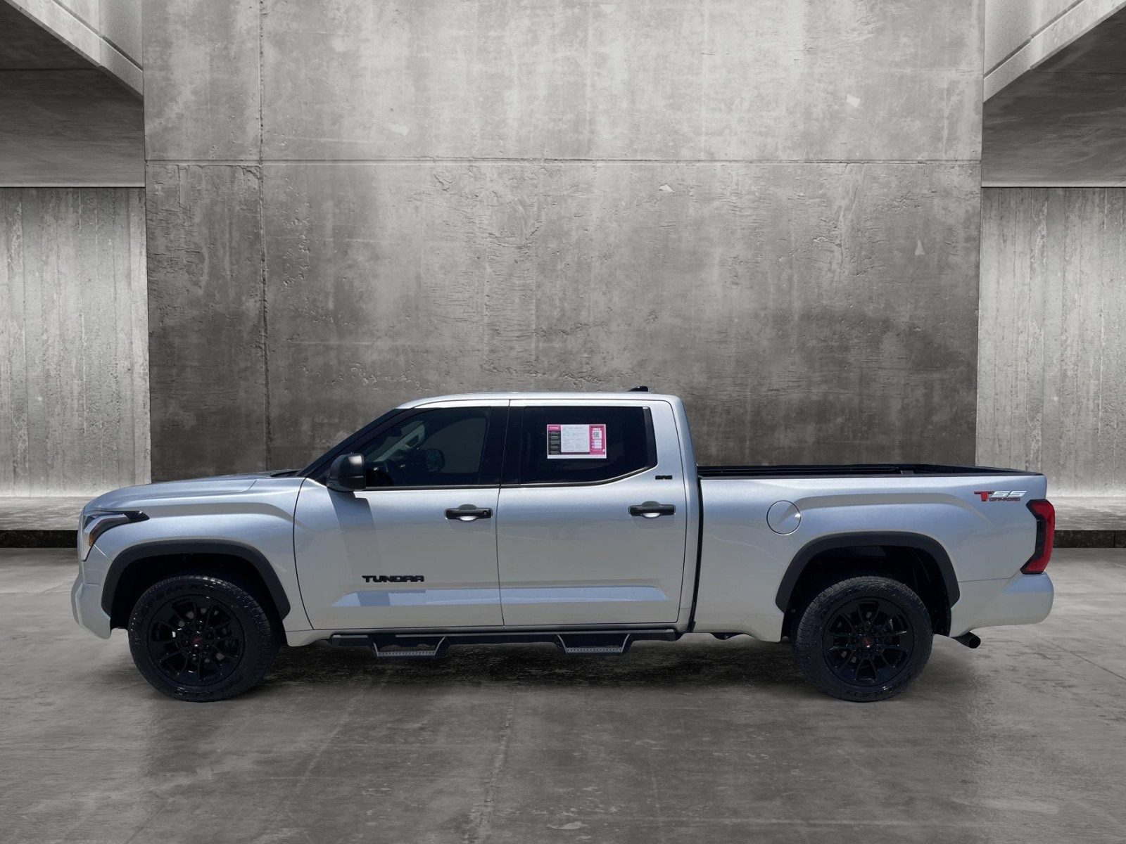 Used 2022 Toyota Tundra SR5 with VIN 5TFLA5BC1NX001641 for sale in Corpus Christi, TX