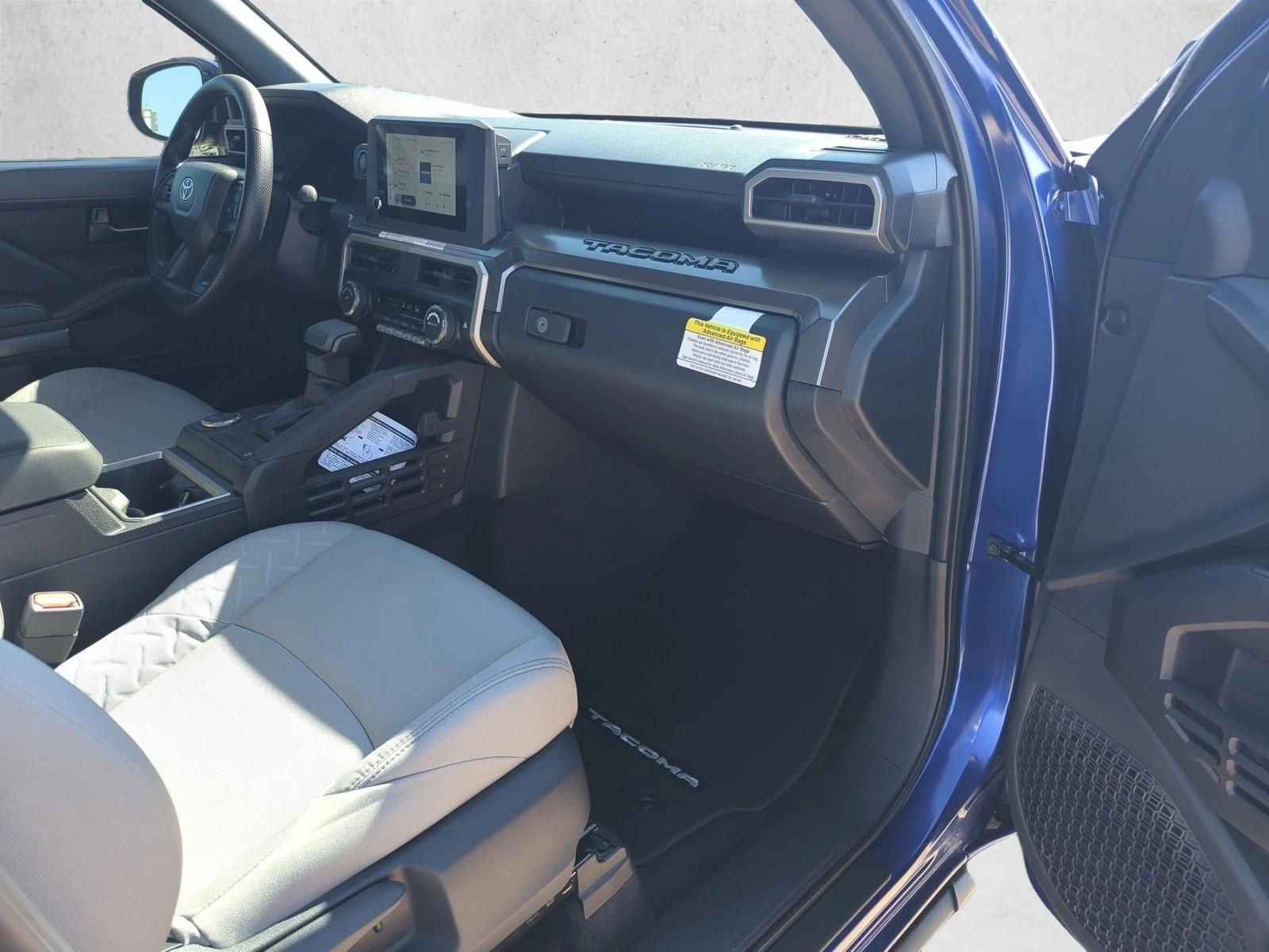 2025 Toyota Tacoma SR5 - Photo 19