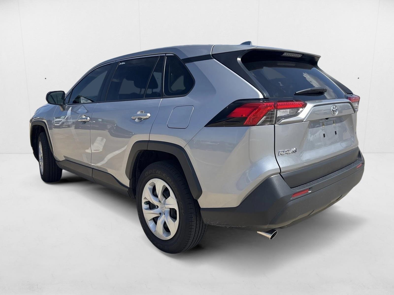 2025 Toyota RAV4 LE photo 3