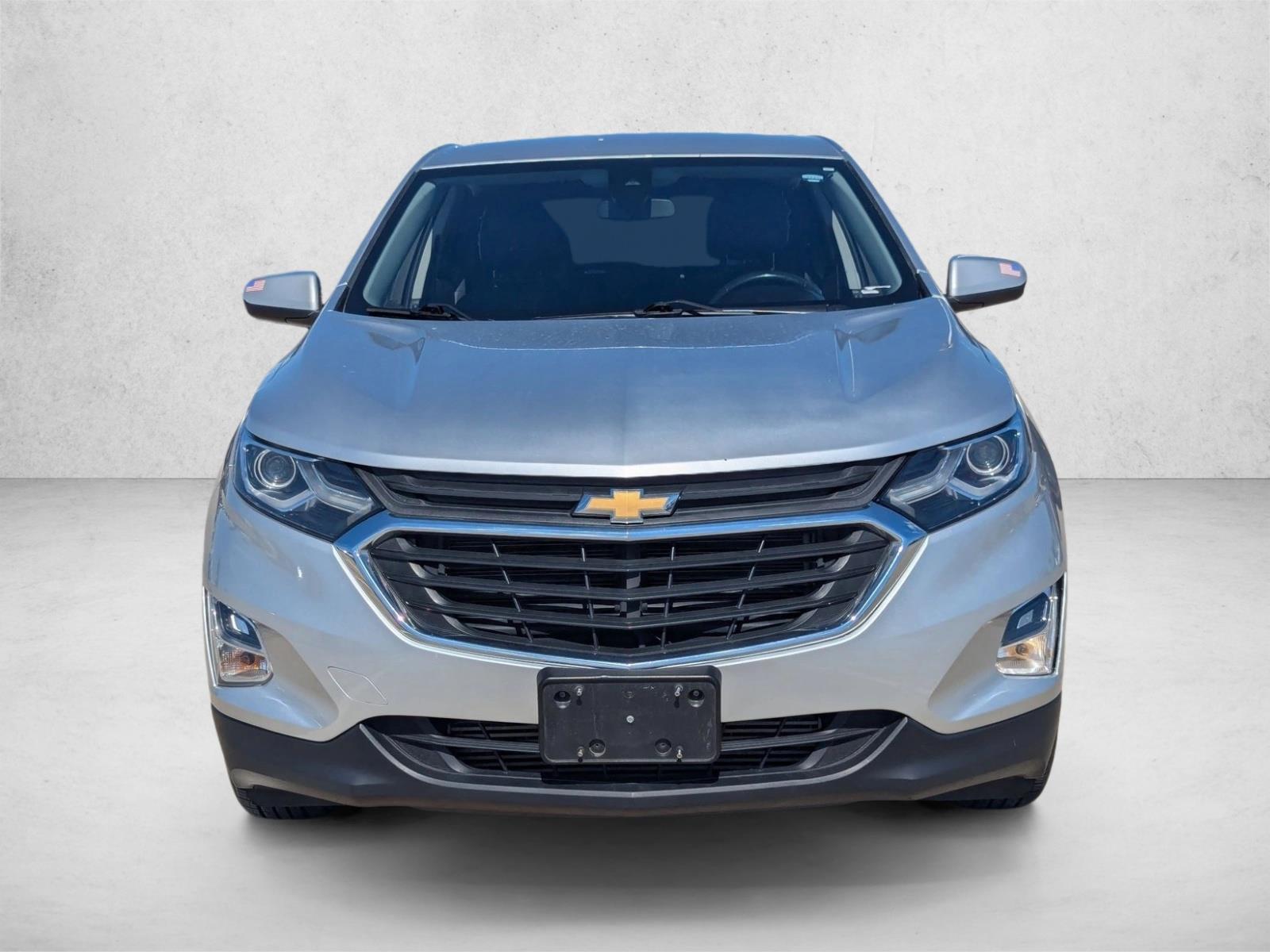 2019 Chevrolet Equinox LT photo 2
