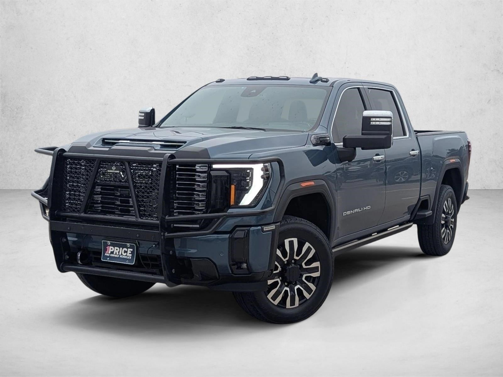 2025 GMC Sierra 4WD Crew Cab Long Box Denali Ultimate's photo