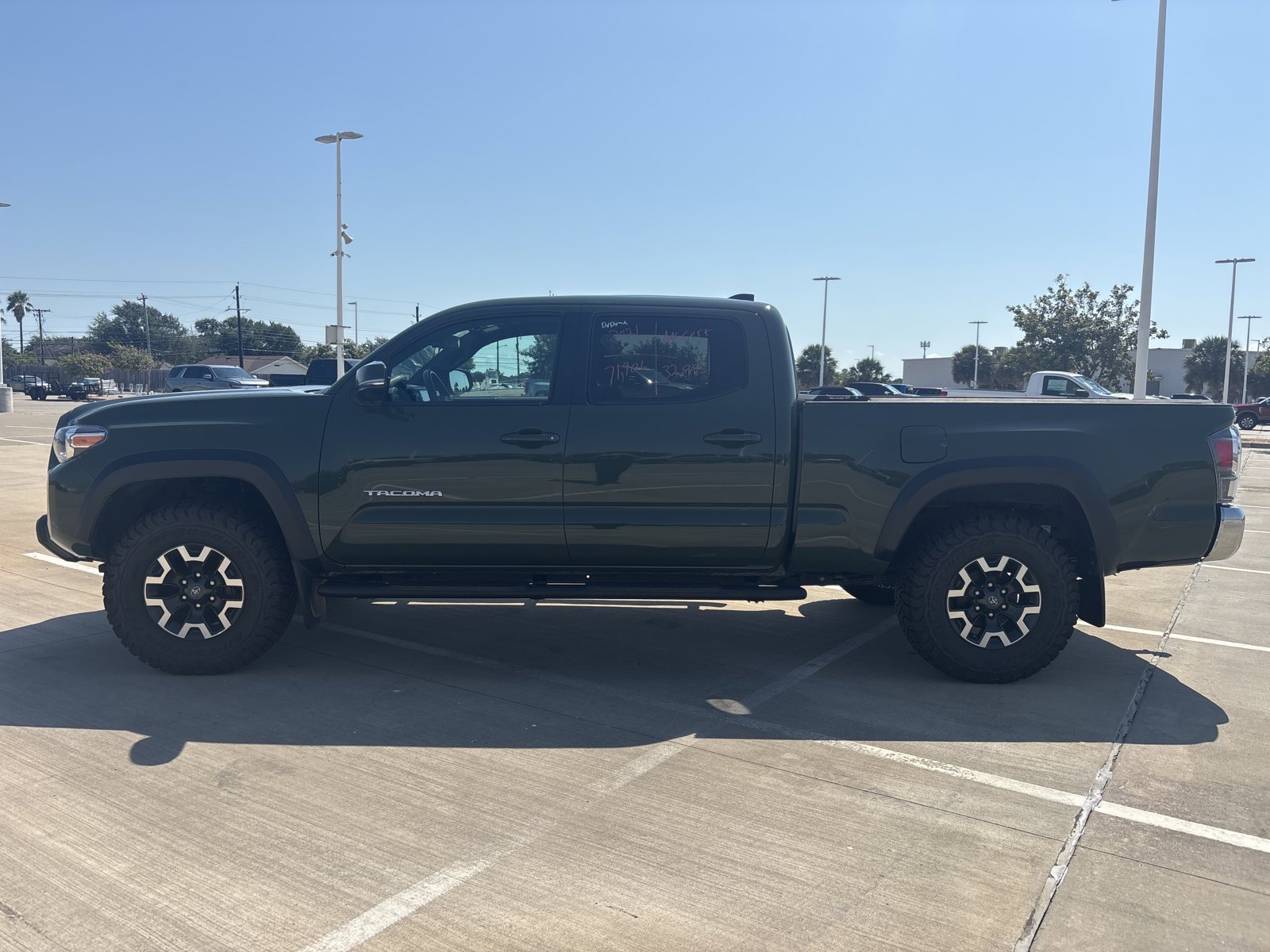 2021 Toyota Tacoma TRD V6 photo 2