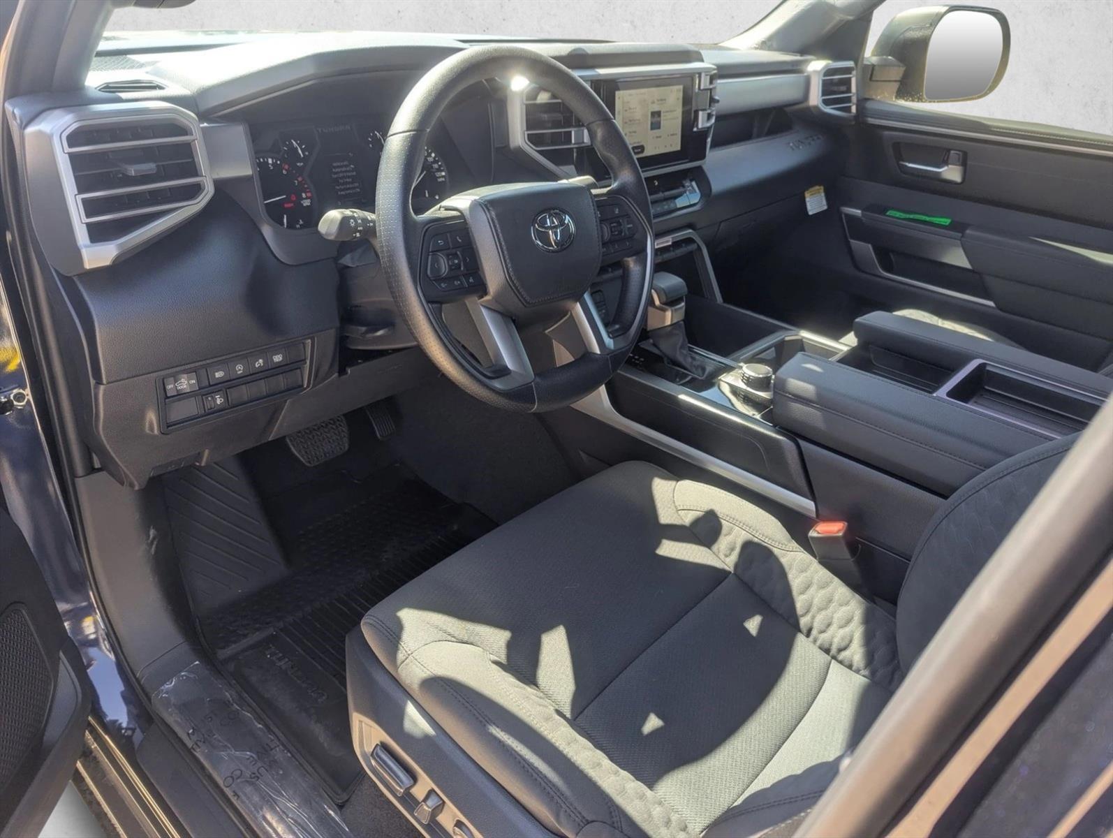 2025 Toyota Tundra SR5 CrewMax photo 3
