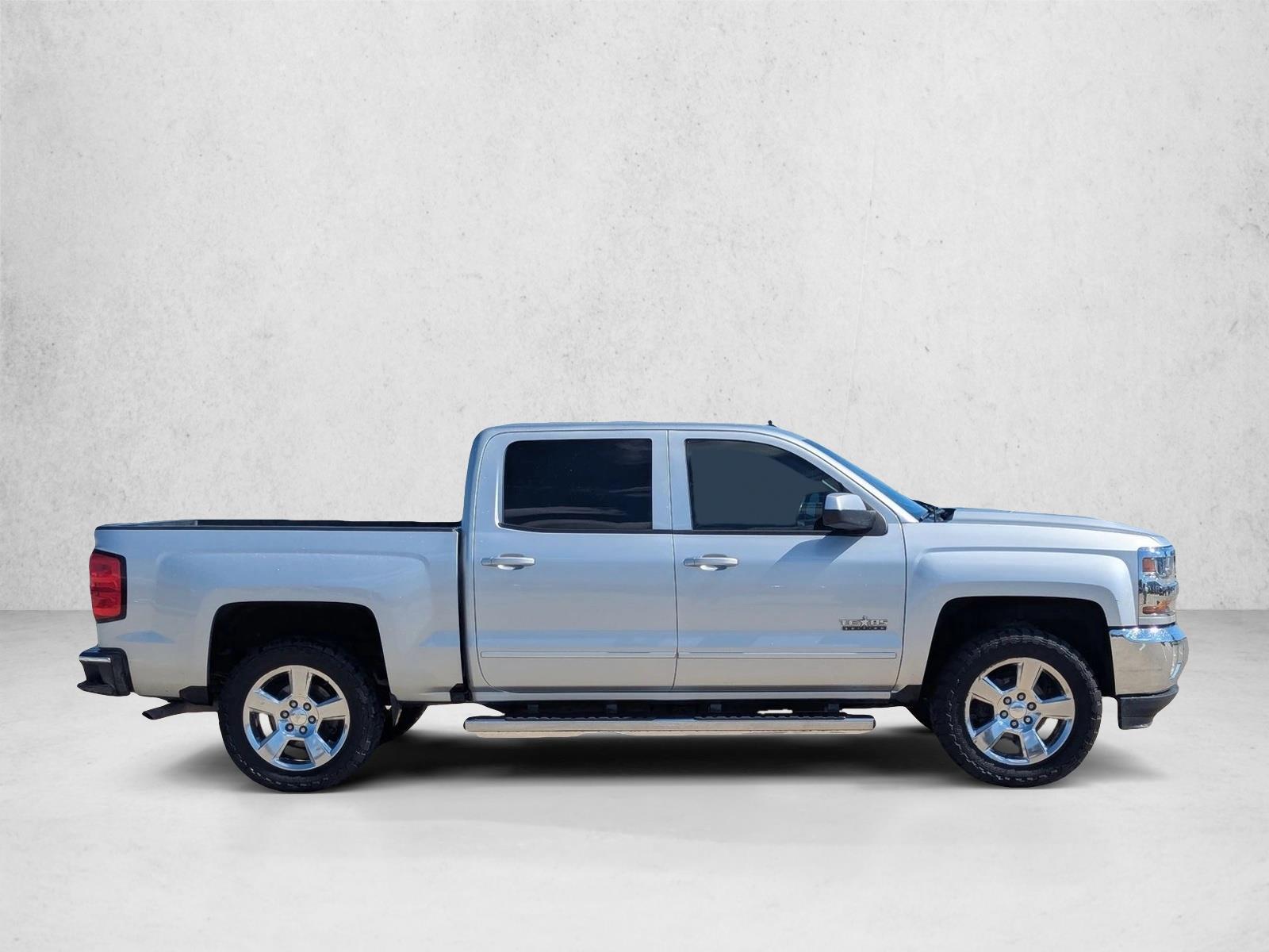 2017 Chevrolet Silverado 1500 photo 4