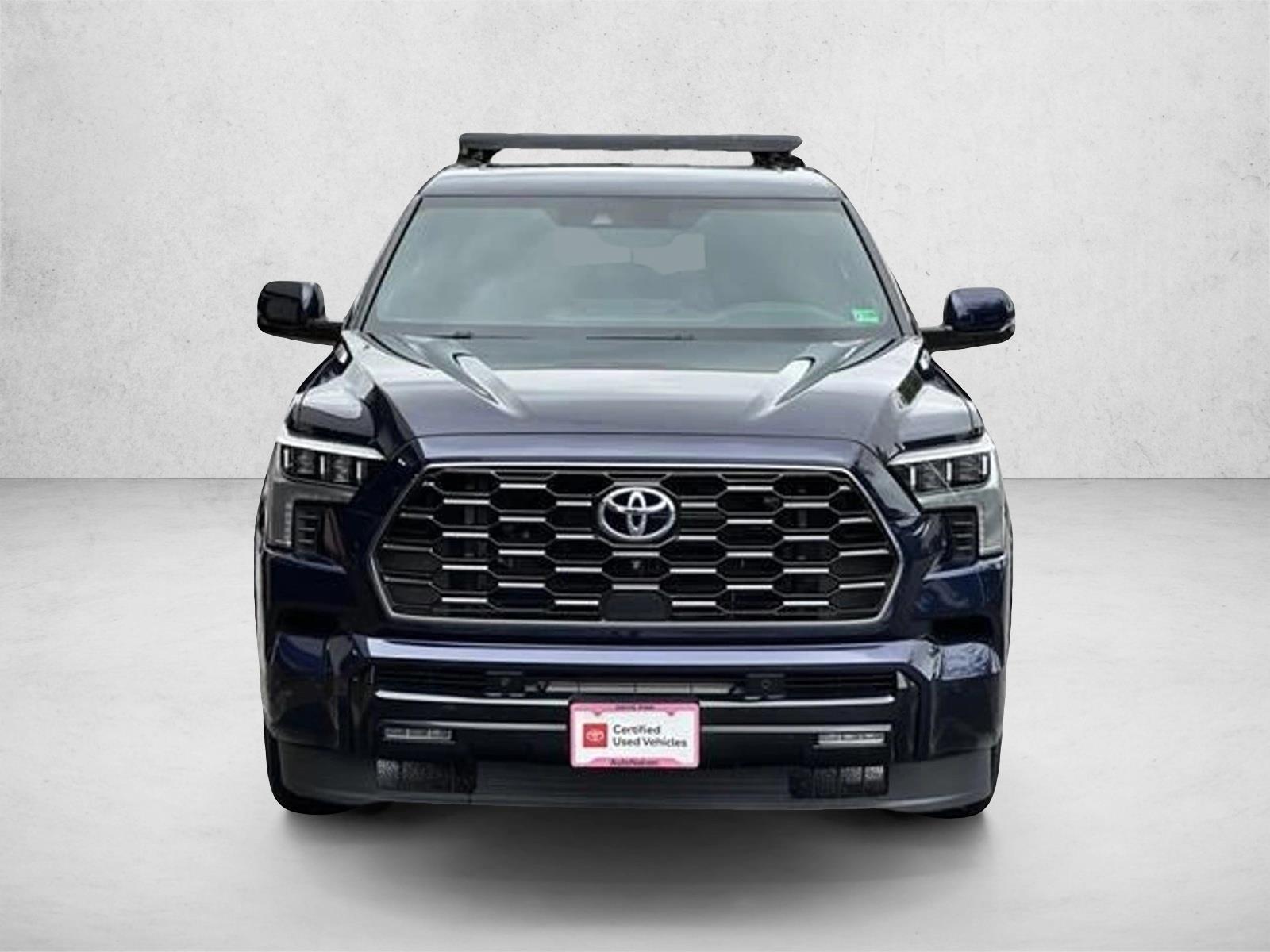 2023 Toyota Sequoia Platinum photo 2