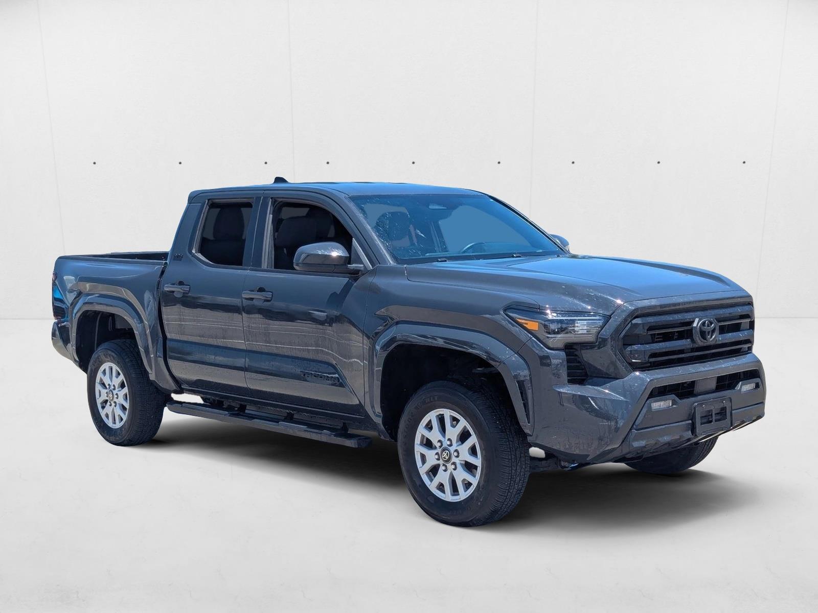 2024 Toyota Tacoma SR5 photo 2