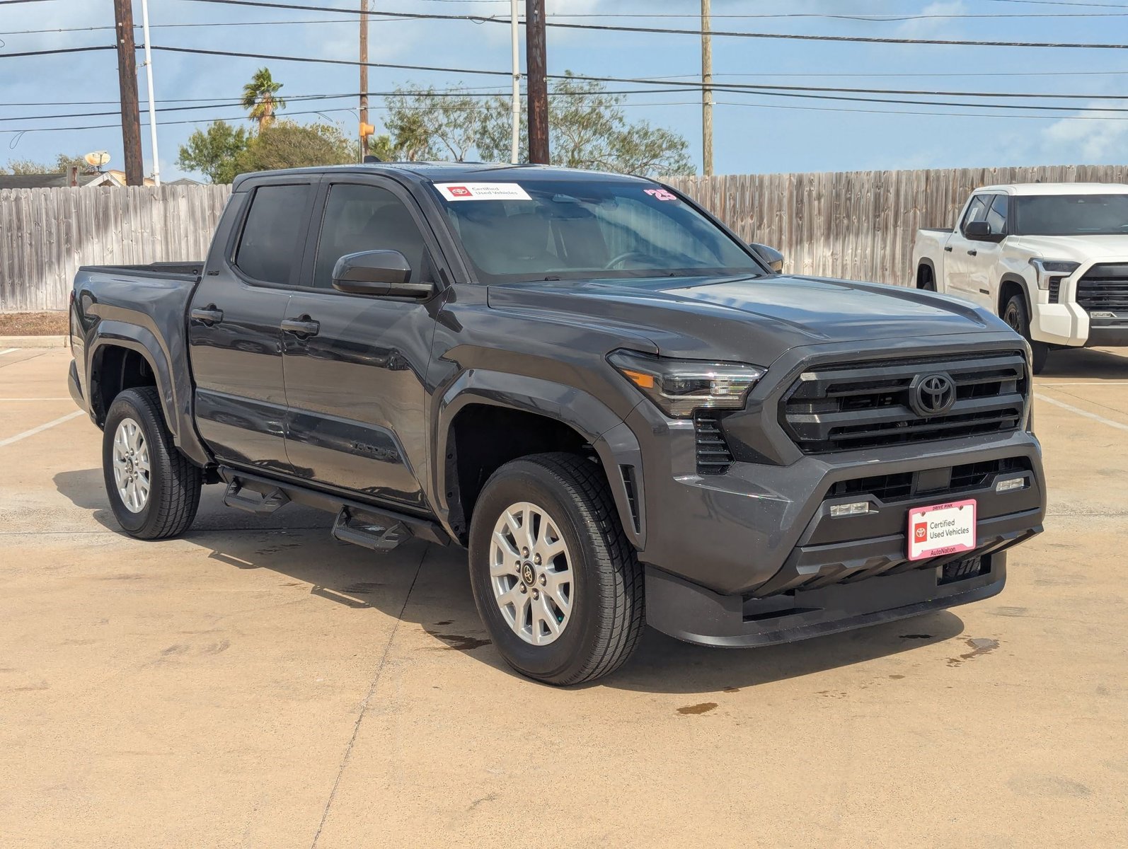 2025 Toyota Tacoma SR5 photo 3