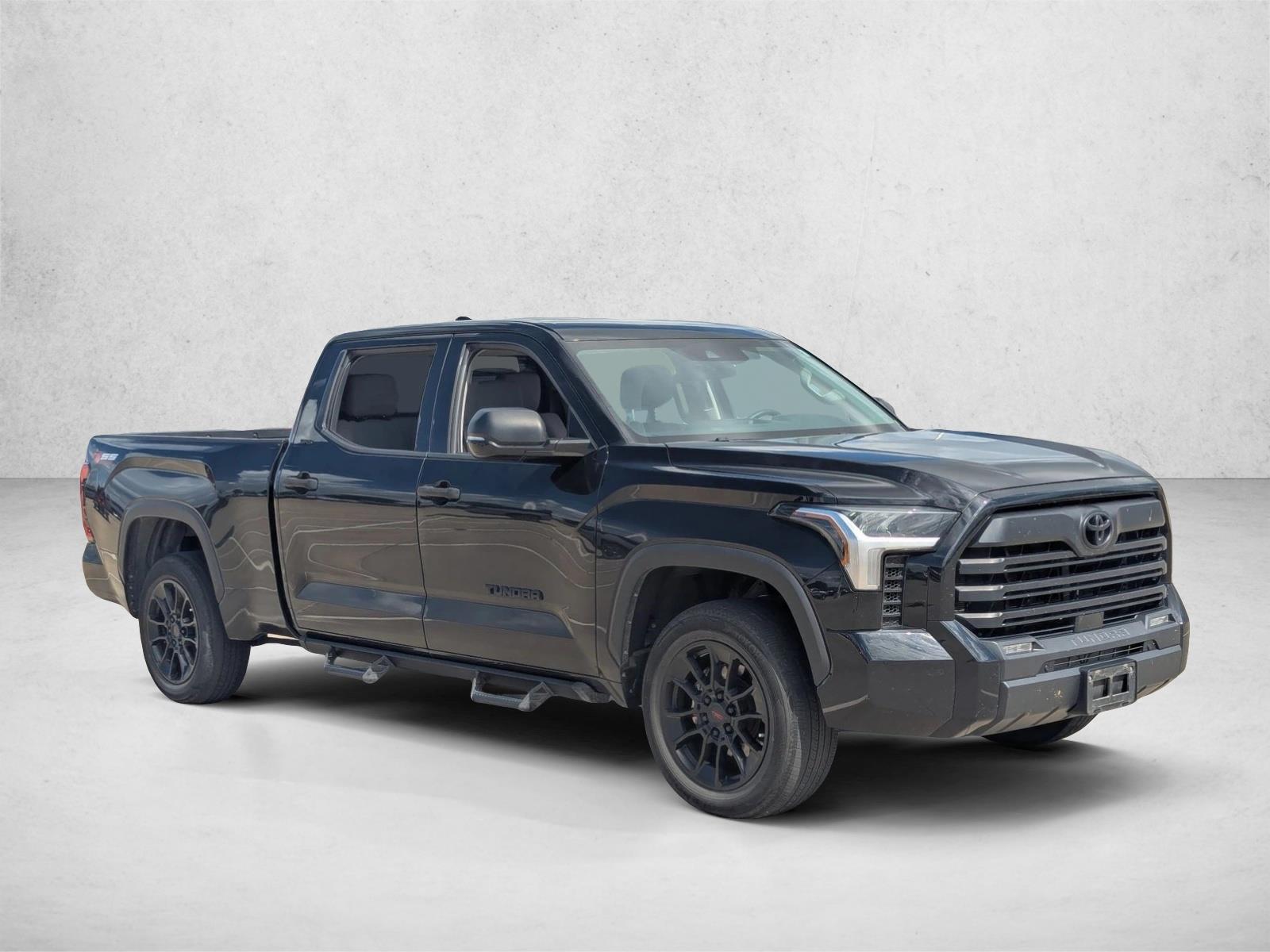 2023 Toyota Tundra SR5 photo 2