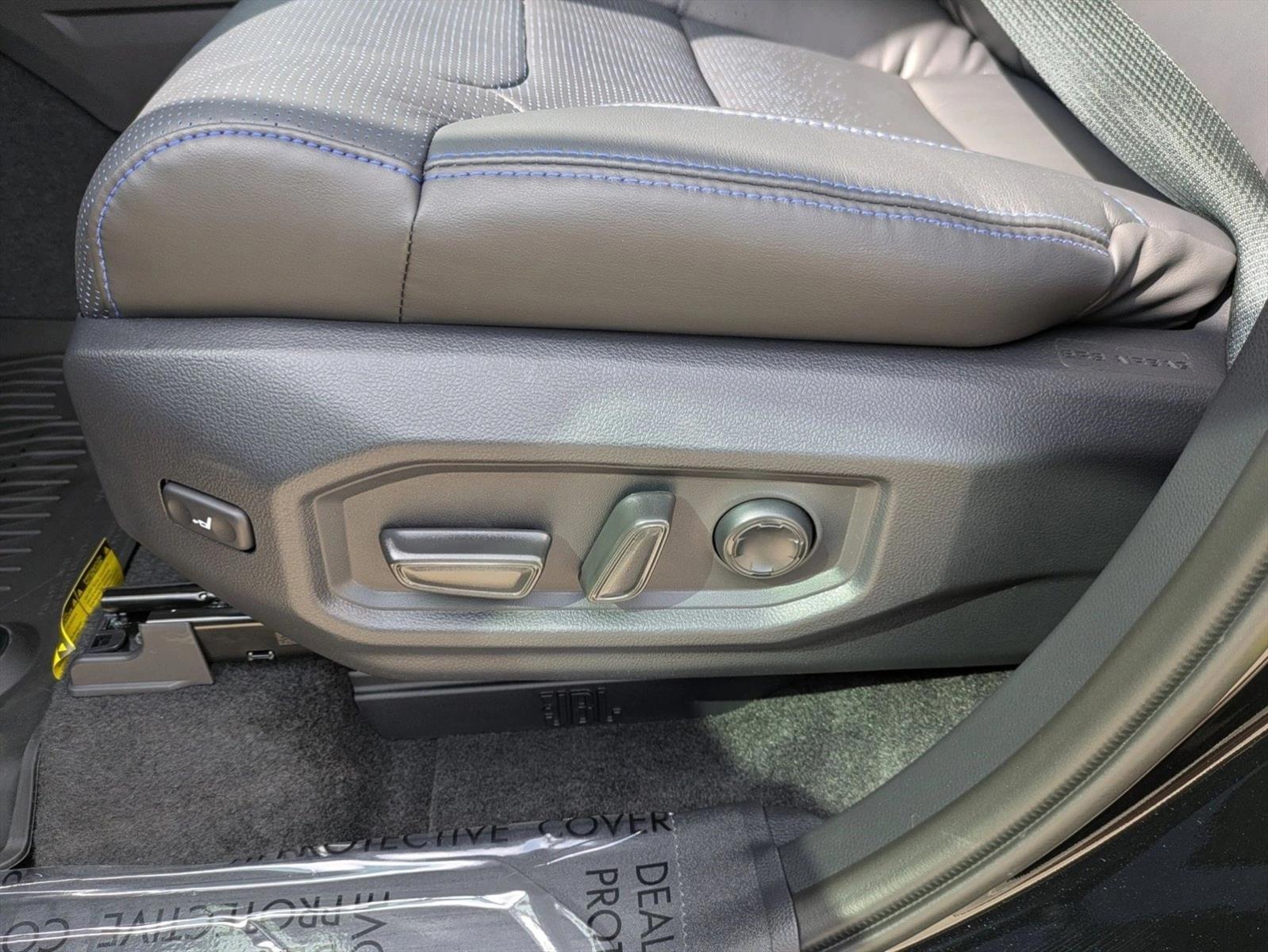 2026 Toyota Tundra Platinum CrewMax photo 4