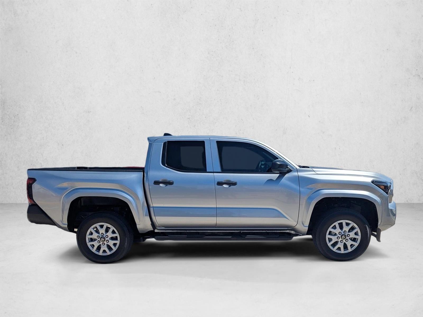 2025 Toyota Tacoma SR Double Cab photo 4