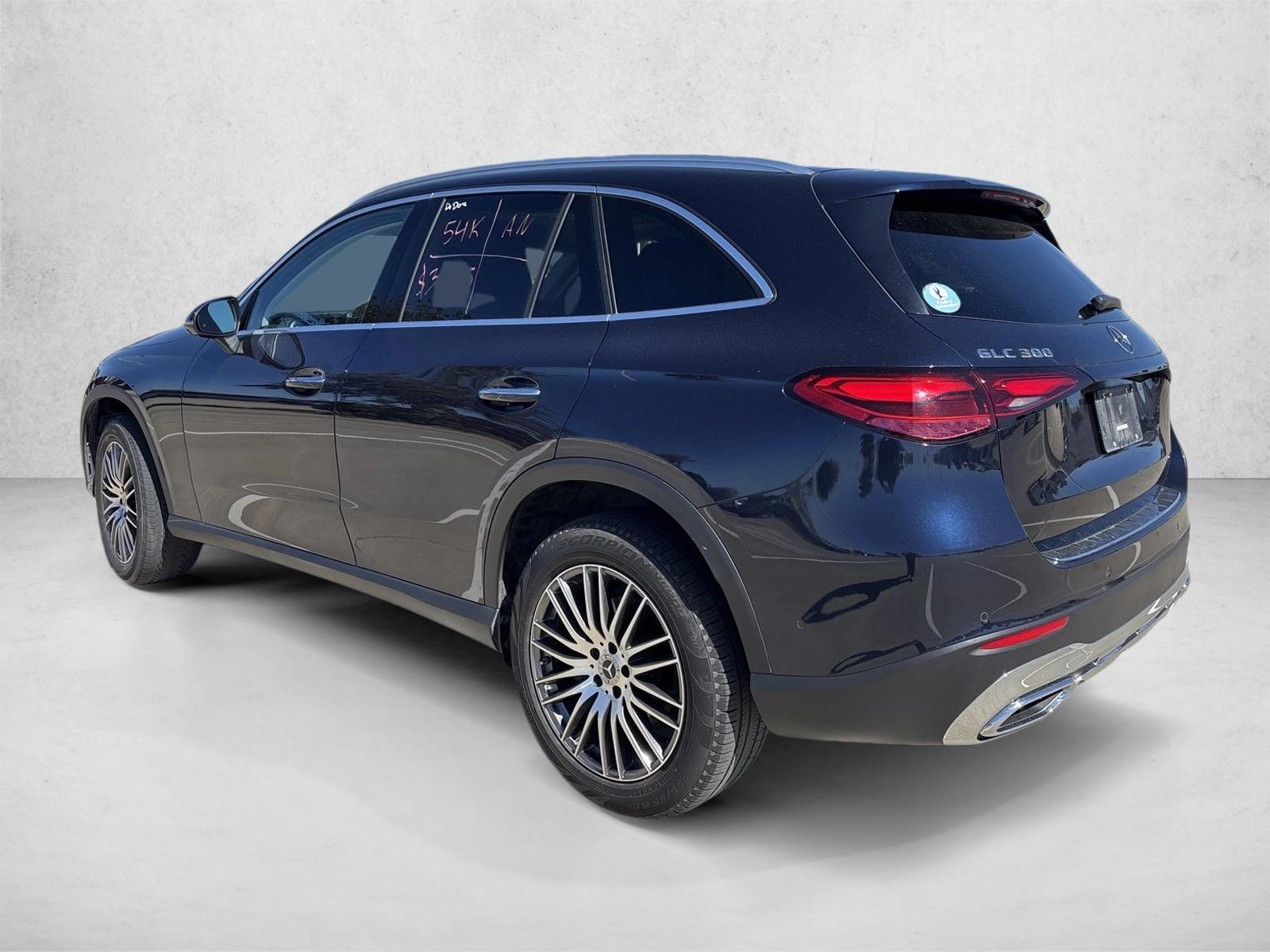 2023 Mercedes Benz GLC 300 4MATIC photo 3